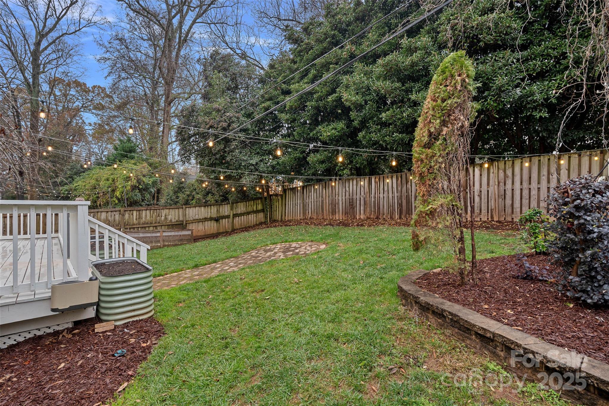 1913 Dunhill Drive