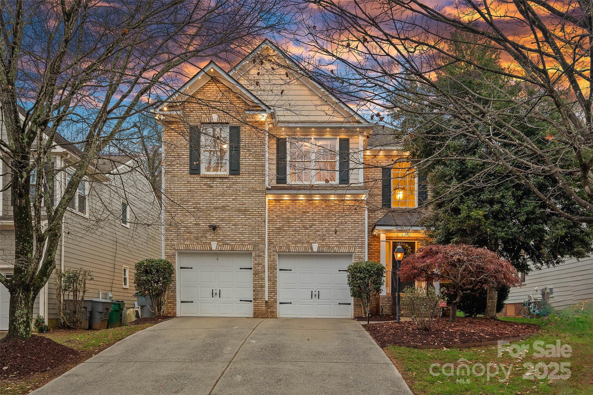 1913 Dunhill Drive
