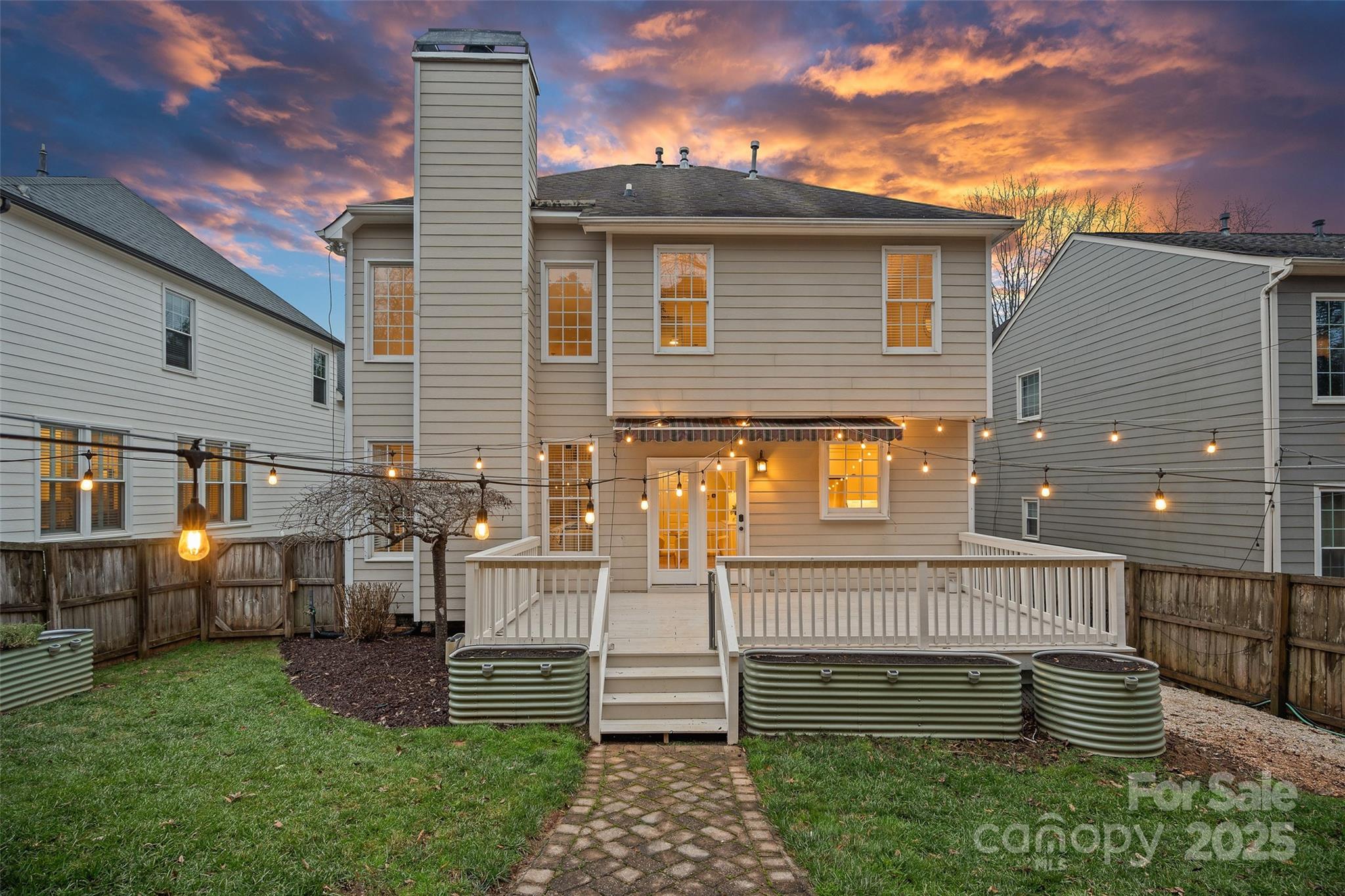 1913 Dunhill Drive