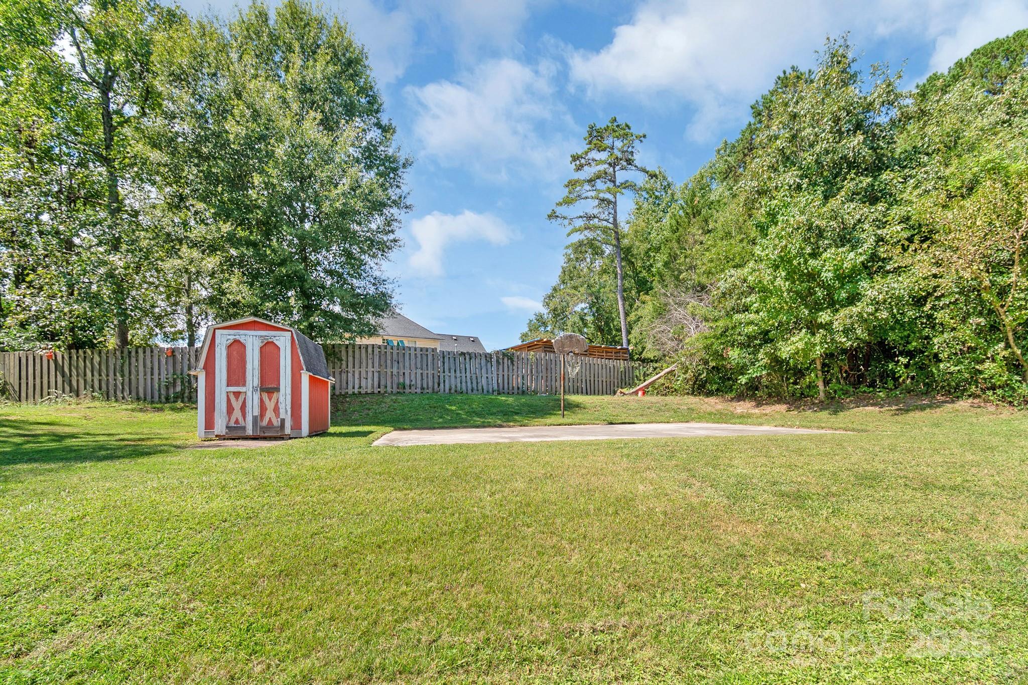 8123 Vermilion Drive