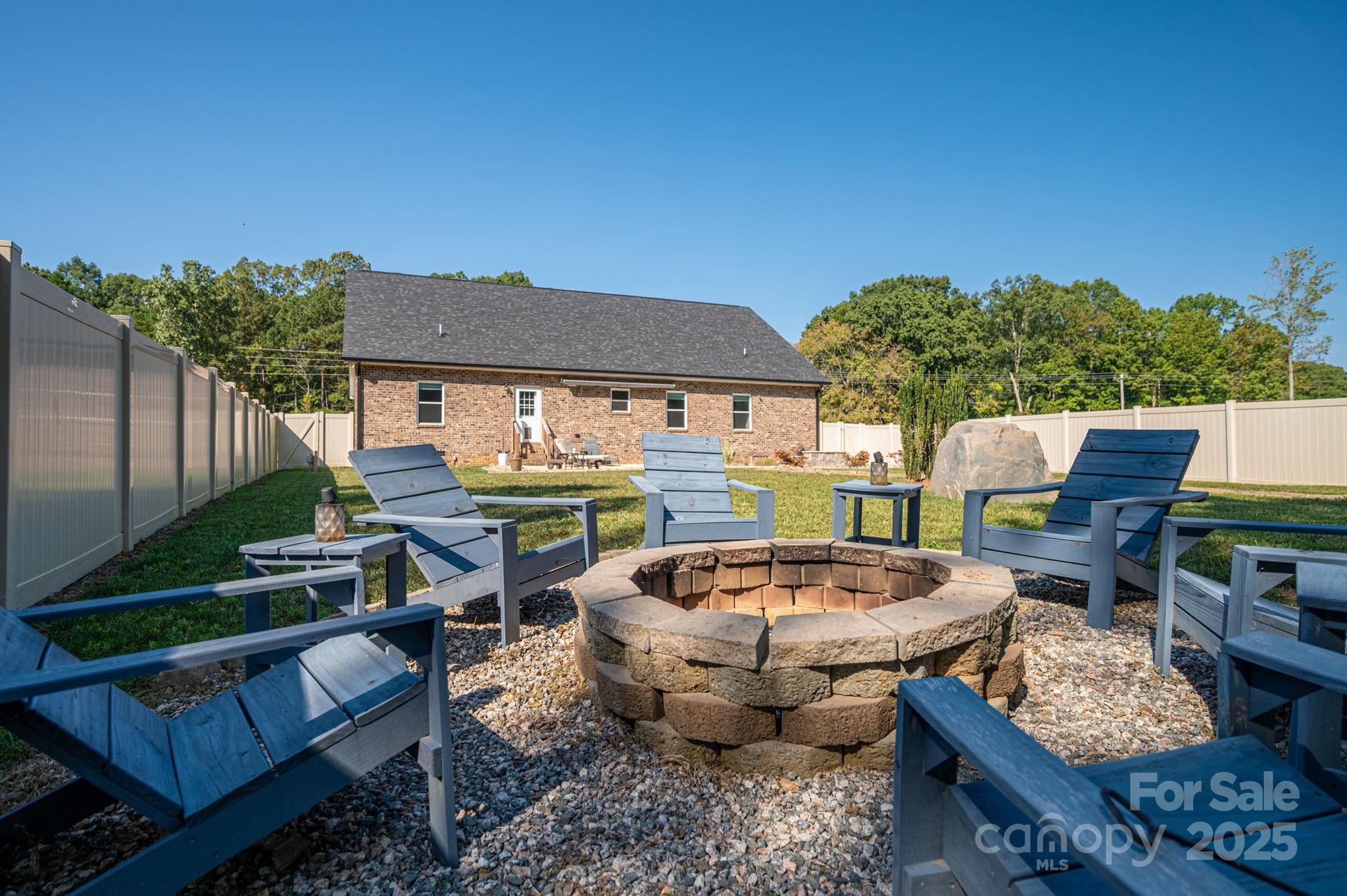 1076 Furnace Road