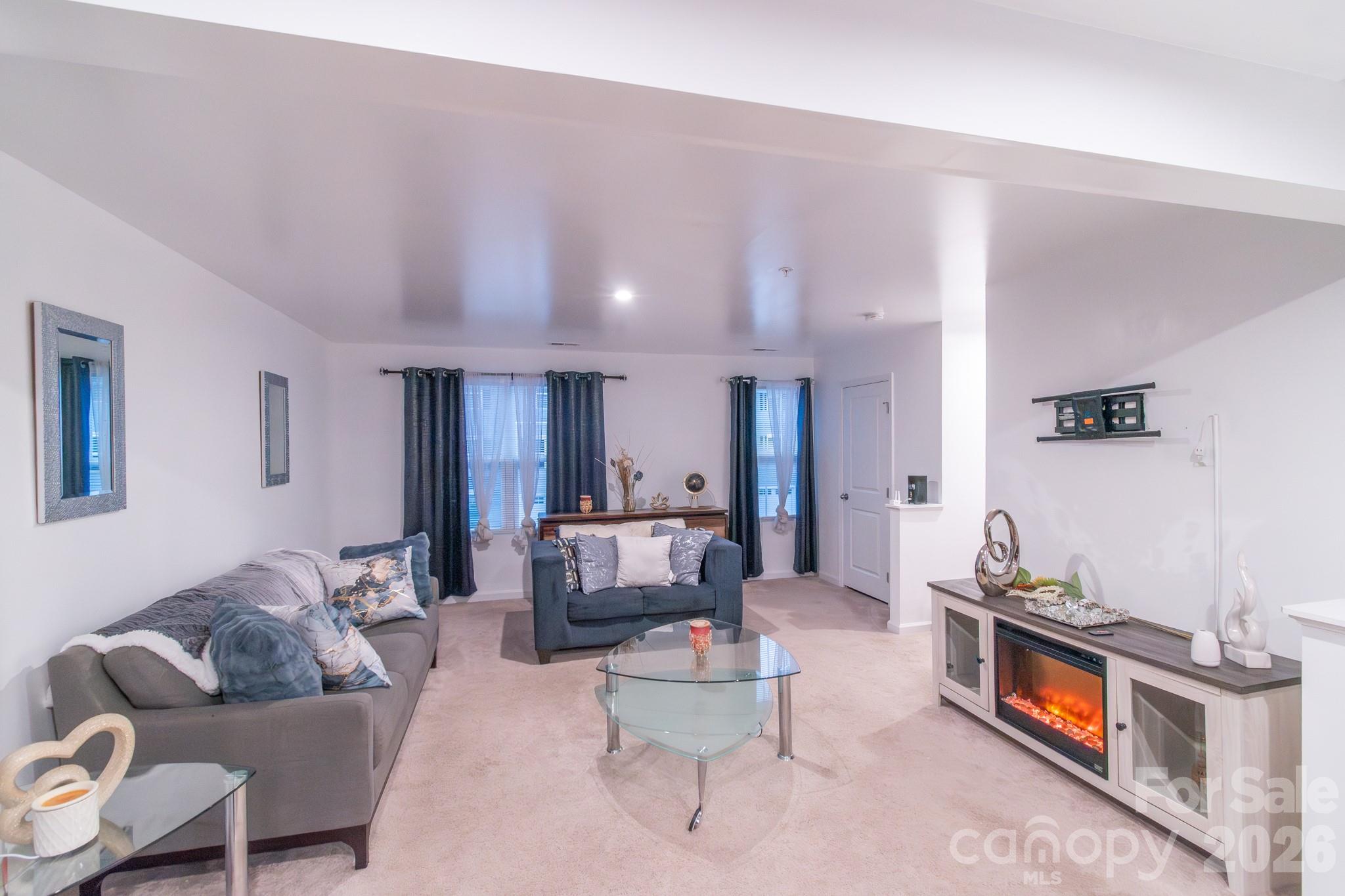 2715 Sydney Overlook Lane