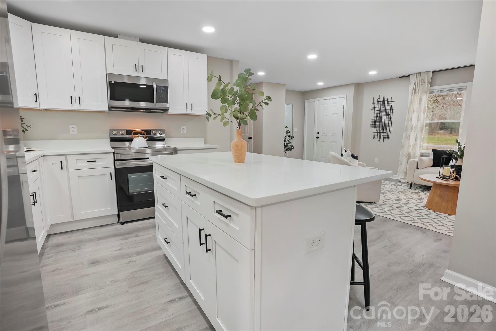 824 Kentberry Drive