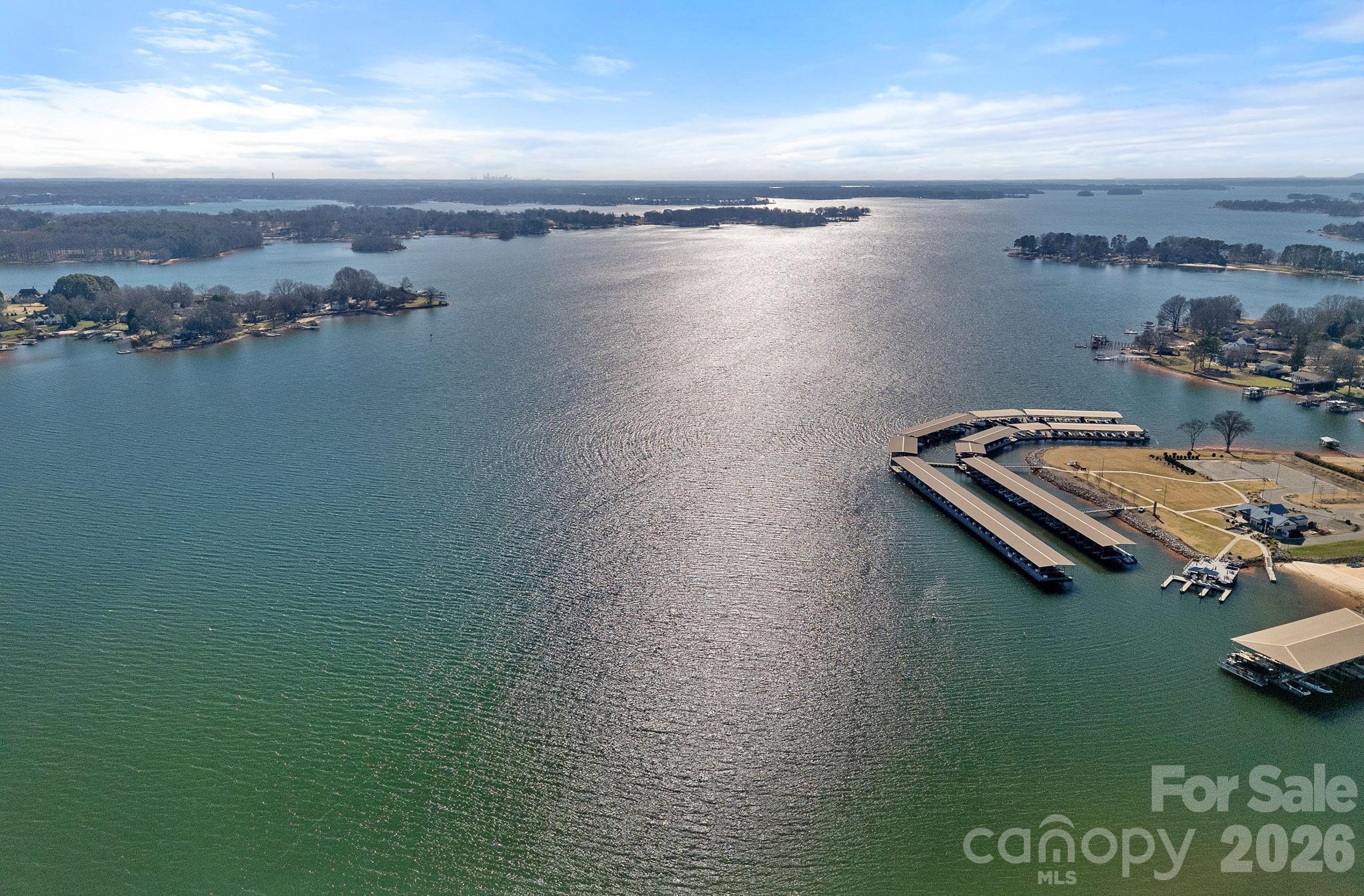 248 Commodore Loop