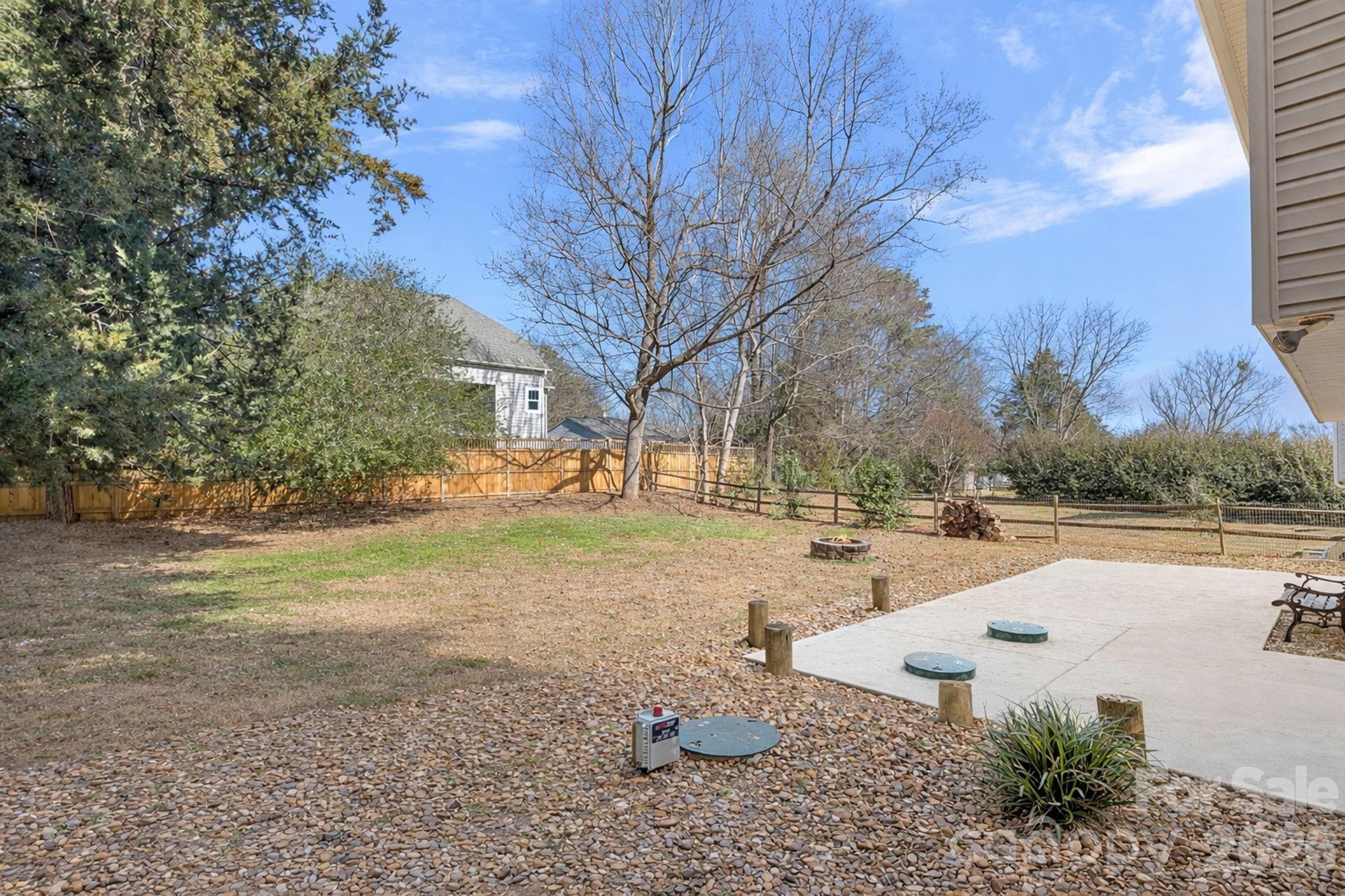 248 Commodore Loop