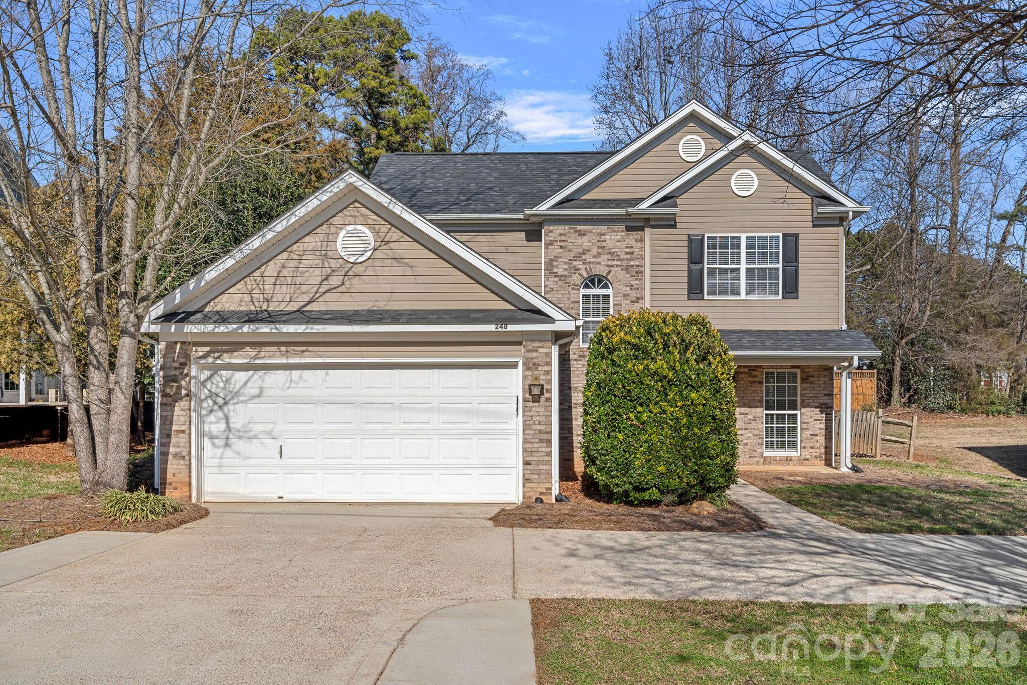 248 Commodore Loop