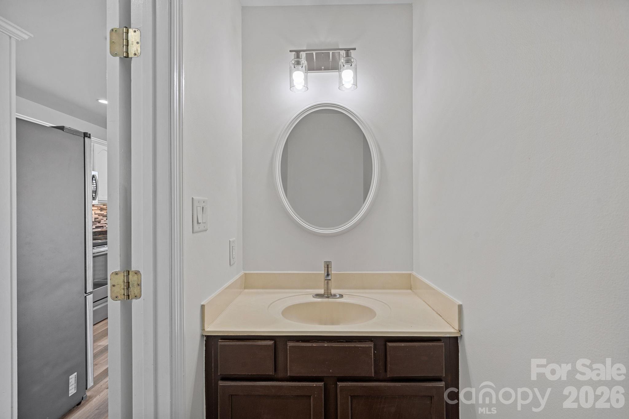248 Commodore Loop