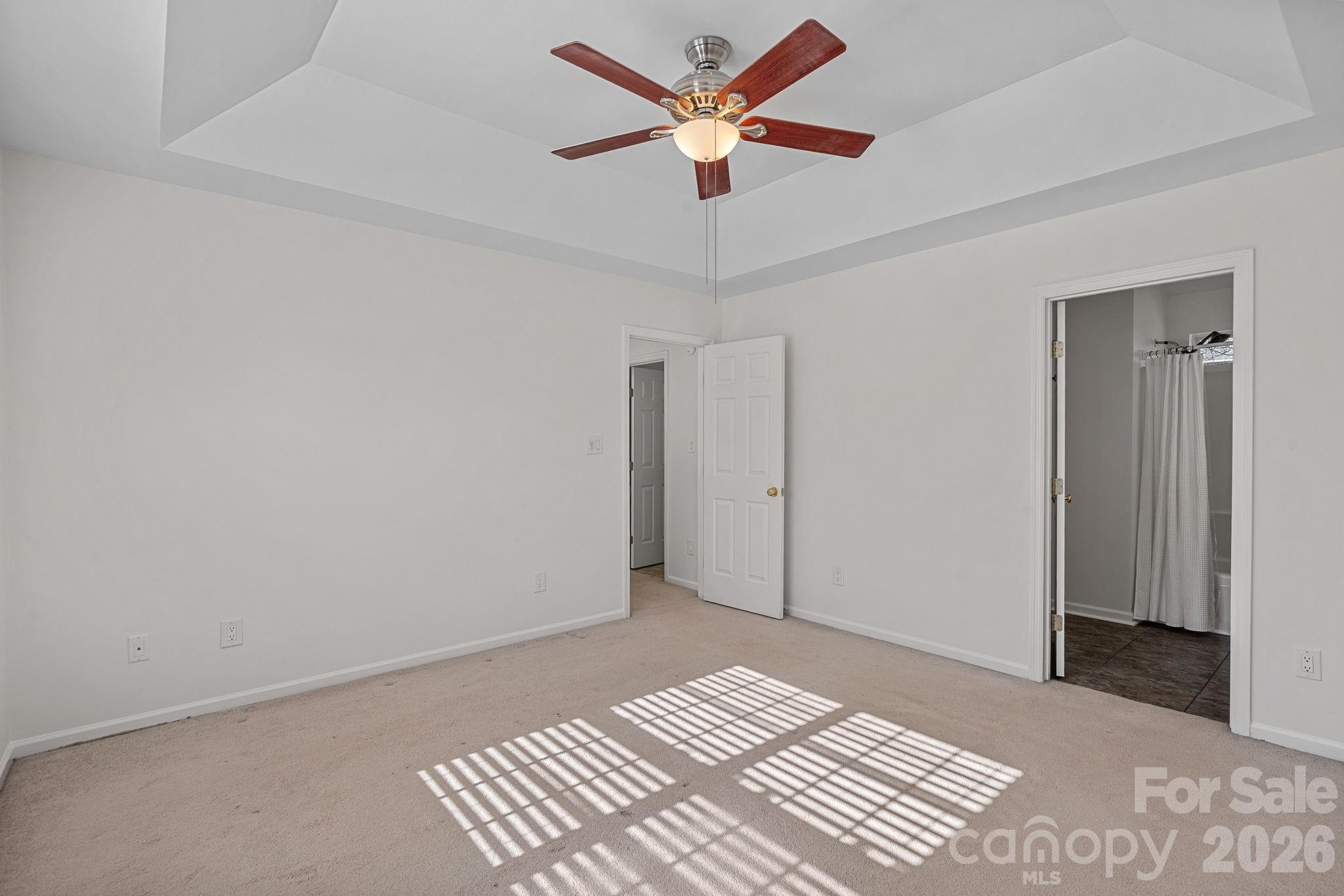 248 Commodore Loop