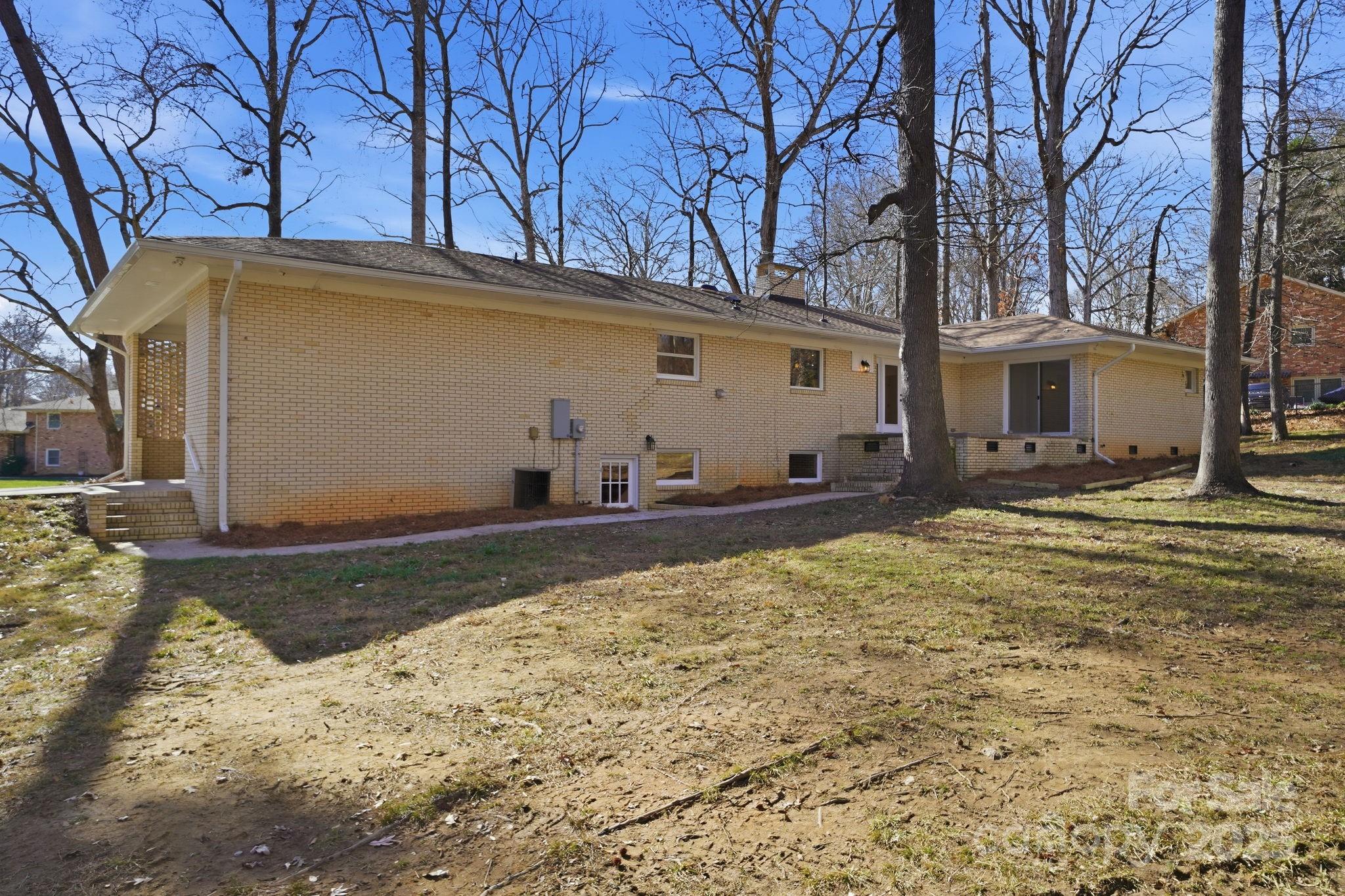 138 Kingsway Circle
