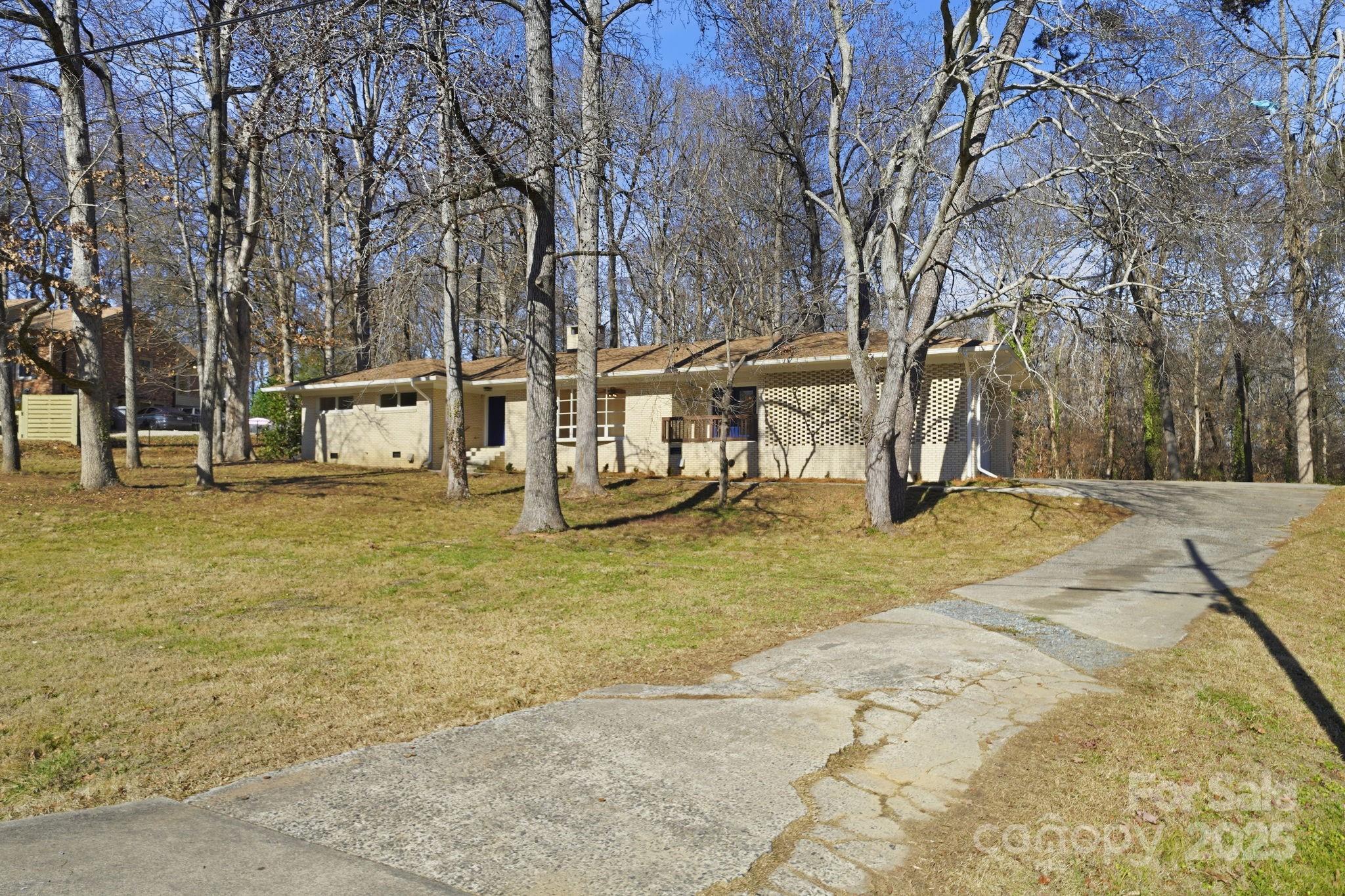 138 Kingsway Circle