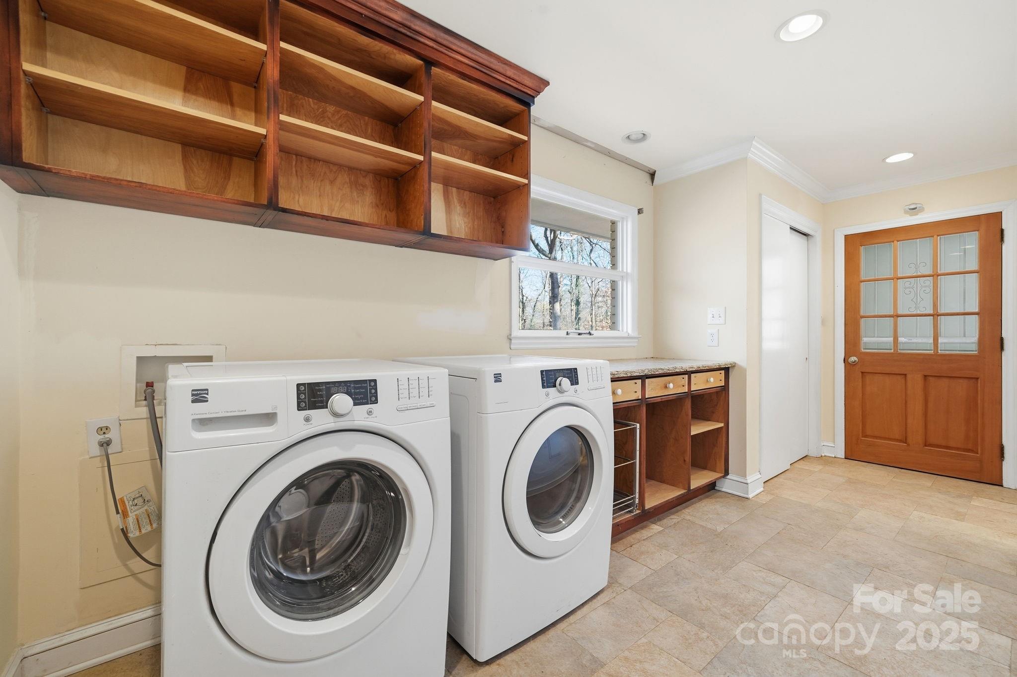 138 Kingsway Circle