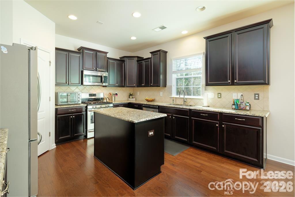 10745 Sapphire Trail