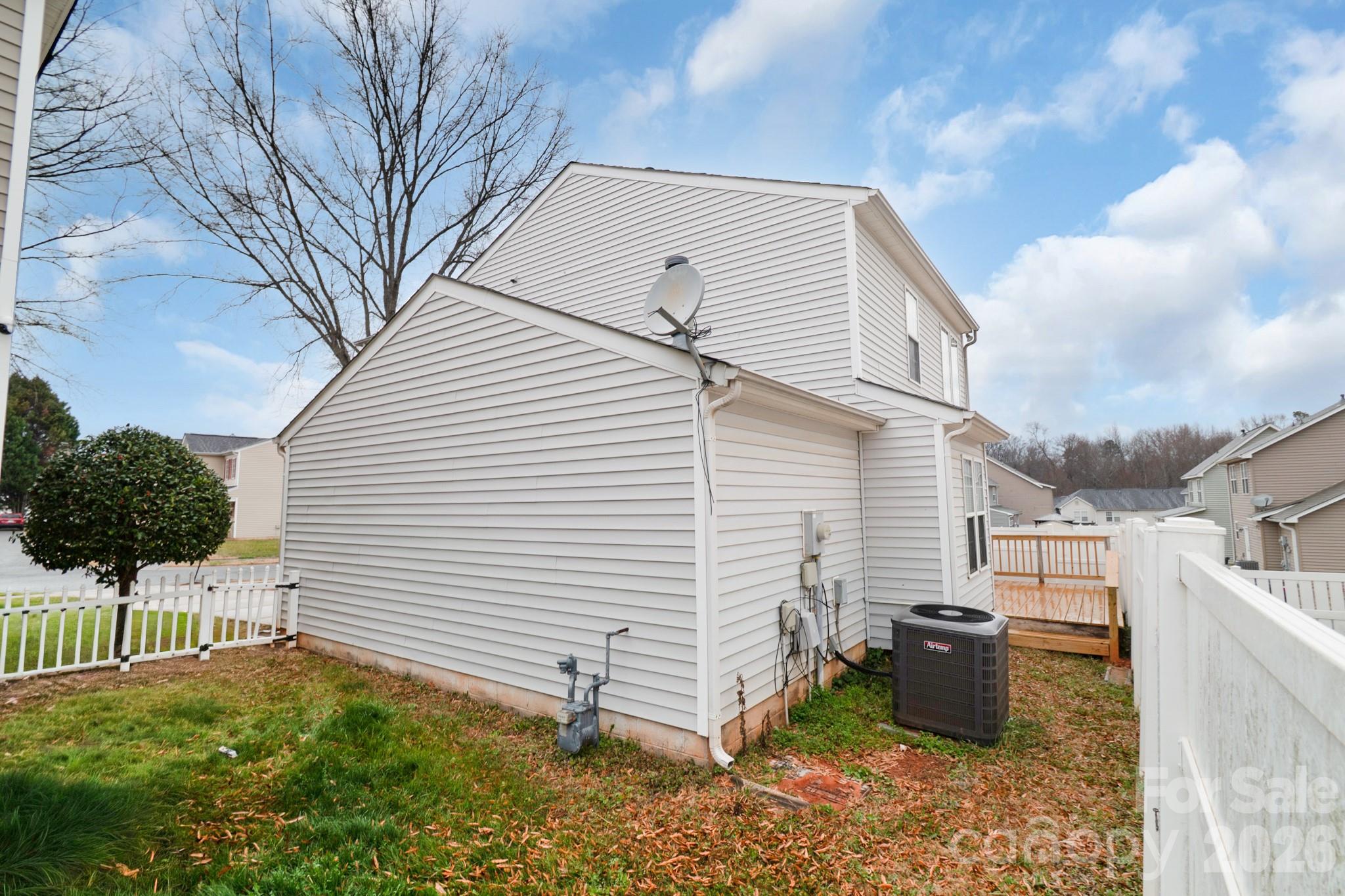 1922 Willie Worrell Drive