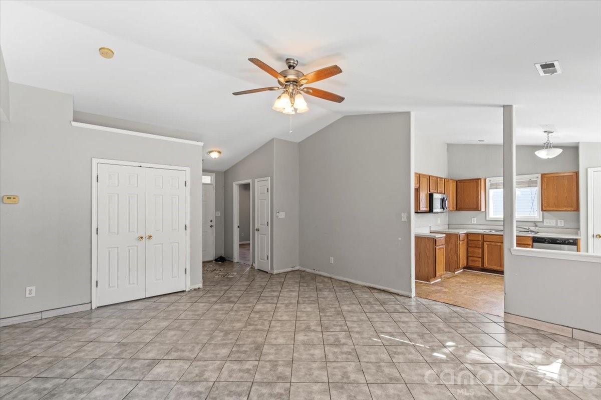 1528 Oakdale Green Drive