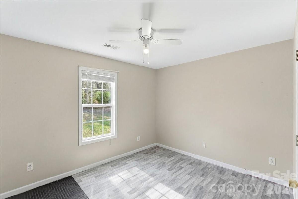 1528 Oakdale Green Drive
