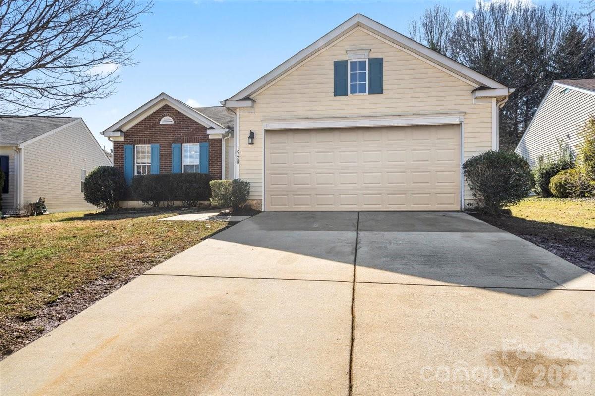 1528 Oakdale Green Drive