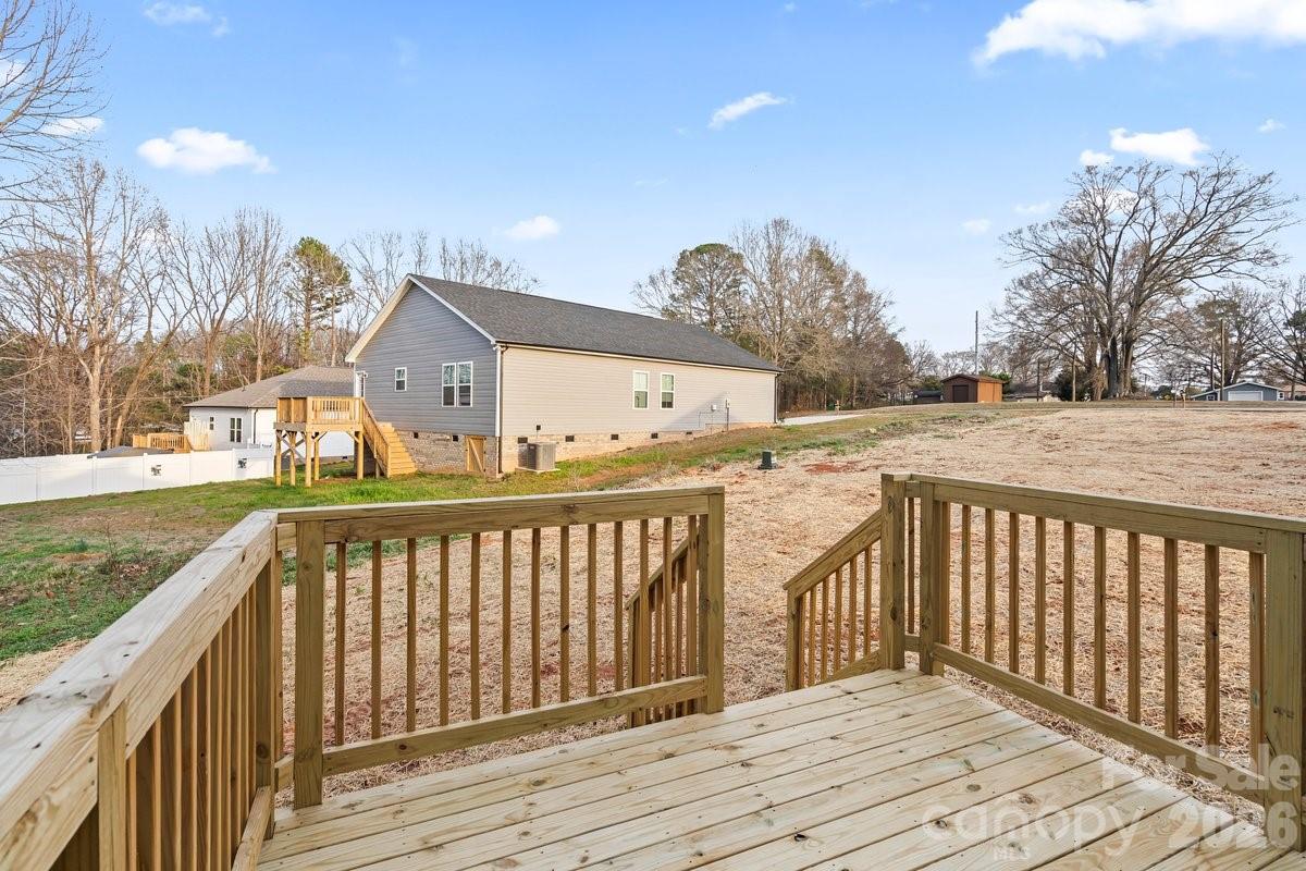110 Wyoming Drive NW