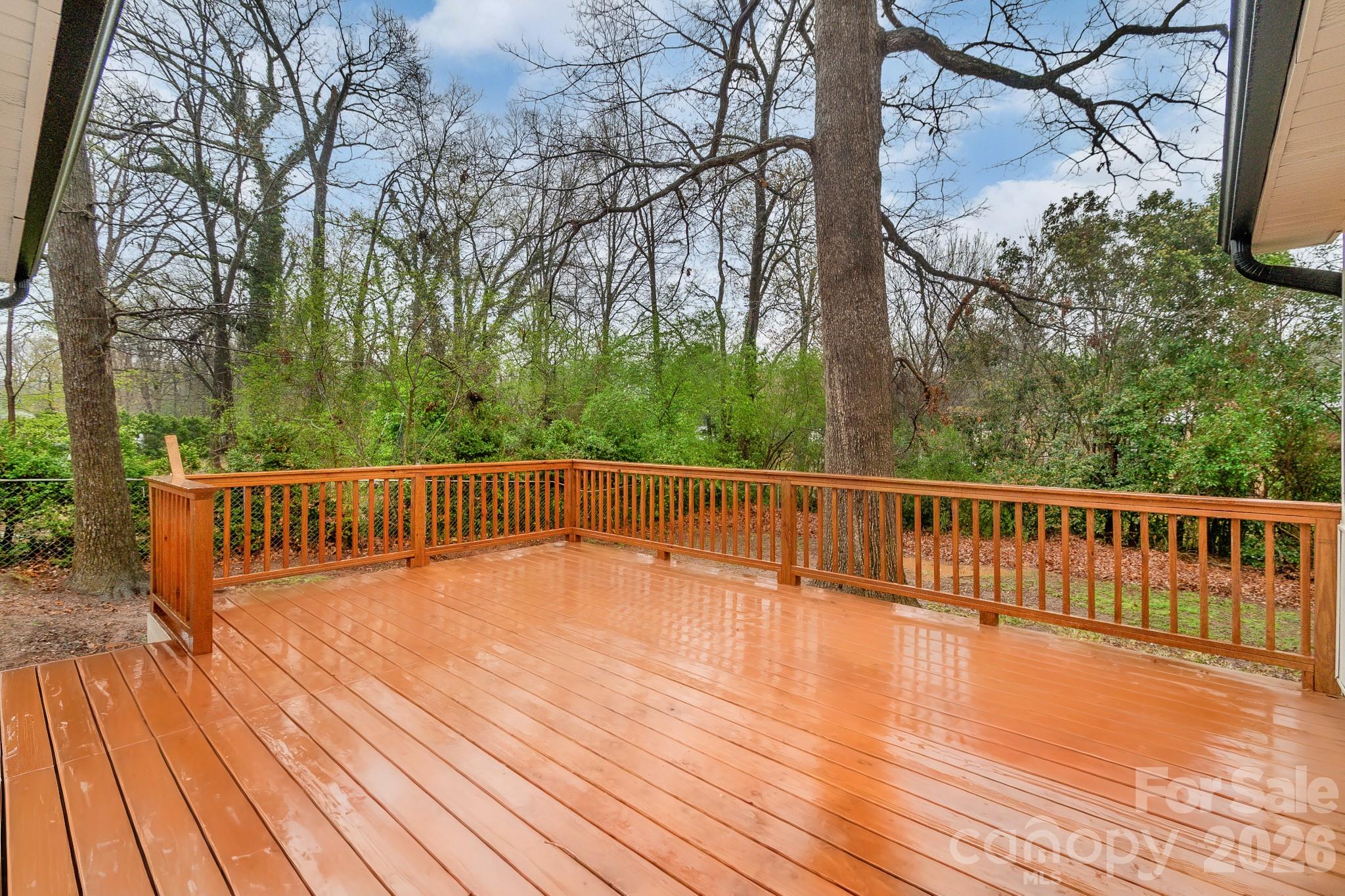 908 Woodside Drive