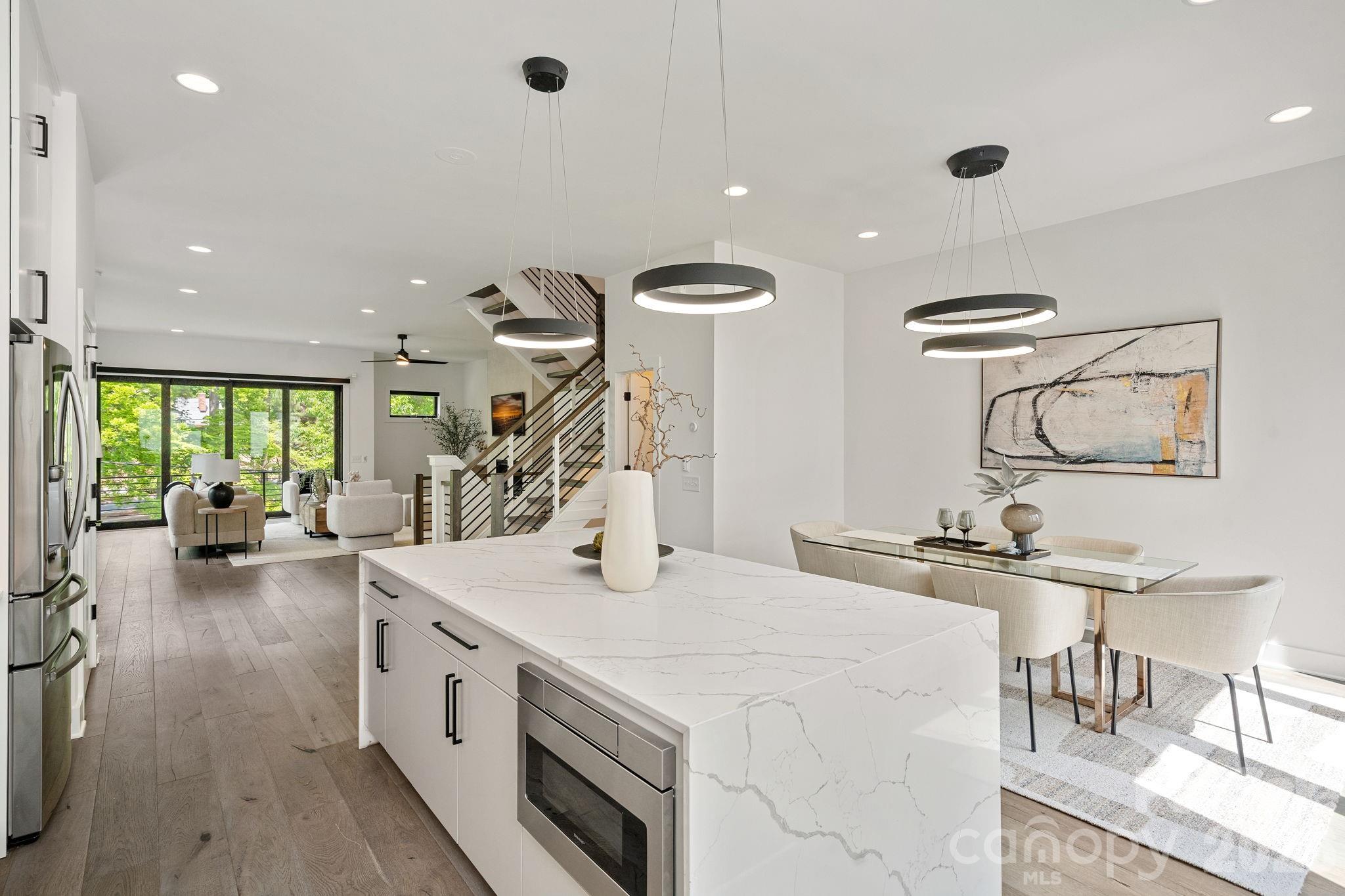 1006 Westbrook Drive Unit: B