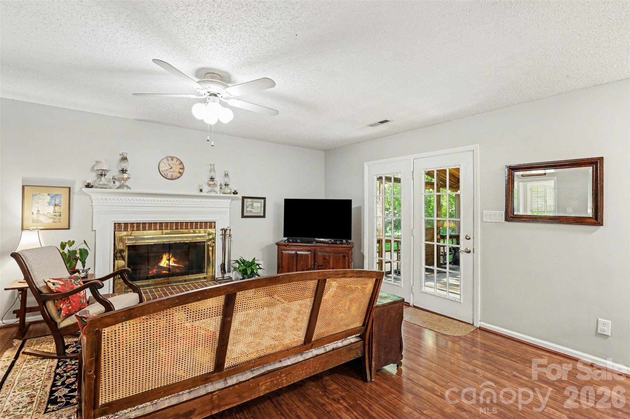 7218 Glen Brook Lane