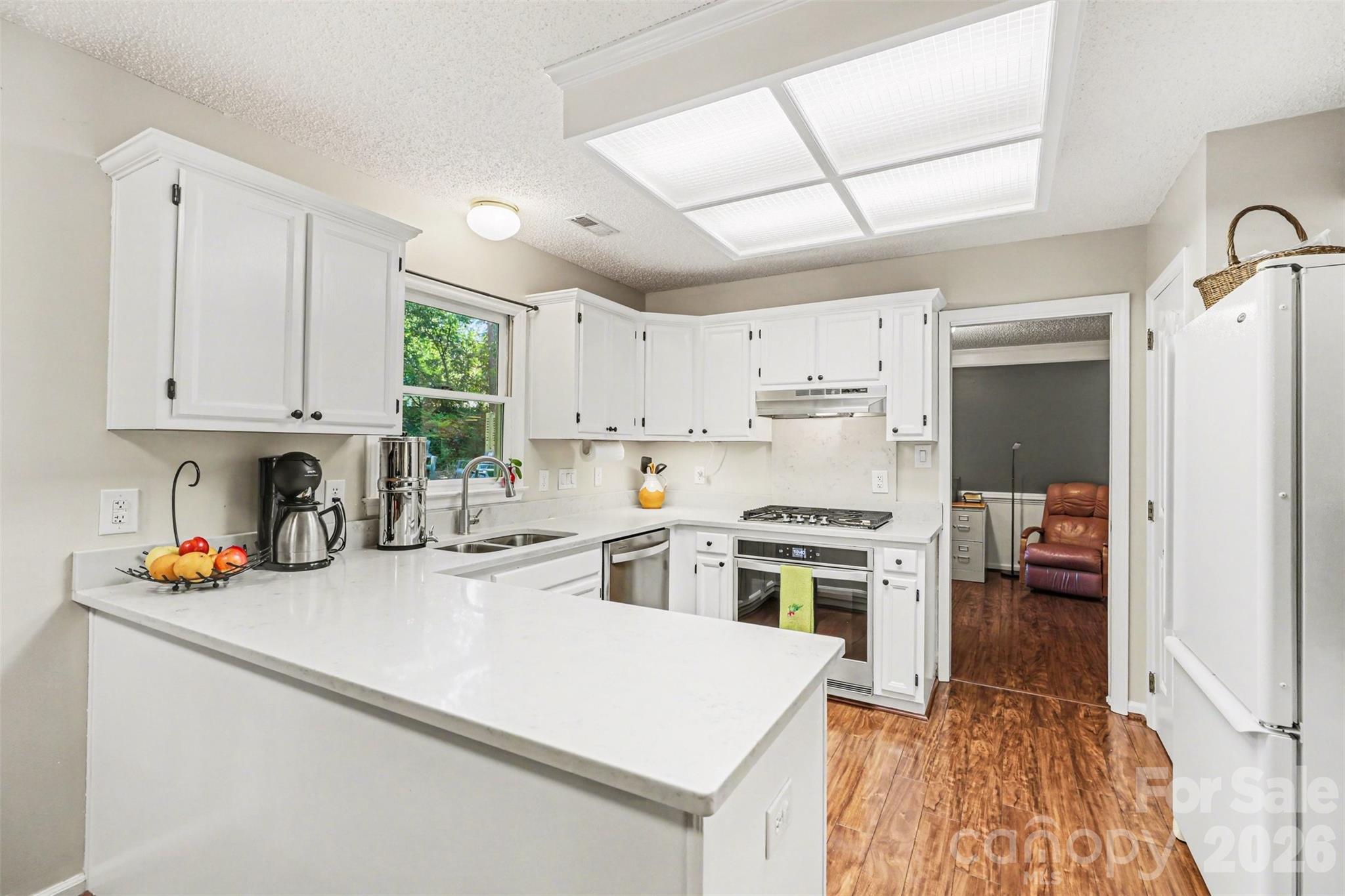 7218 Glen Brook Lane