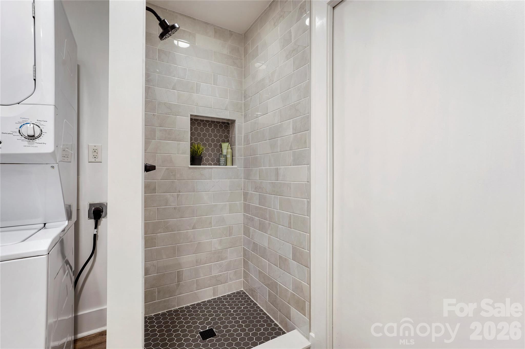 1611 Central Avenue Unit: 406
