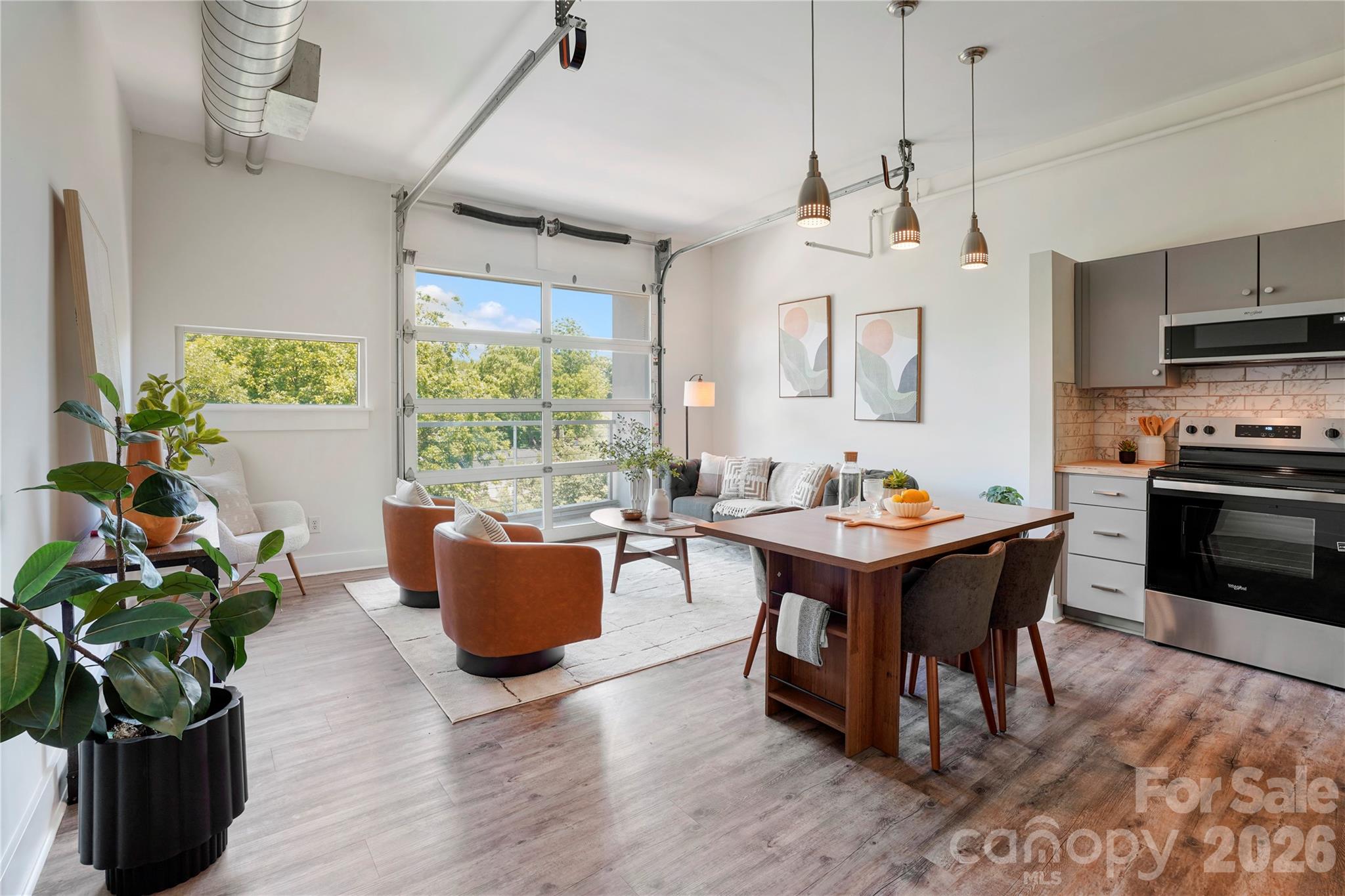 1611 Central Avenue Unit: 406