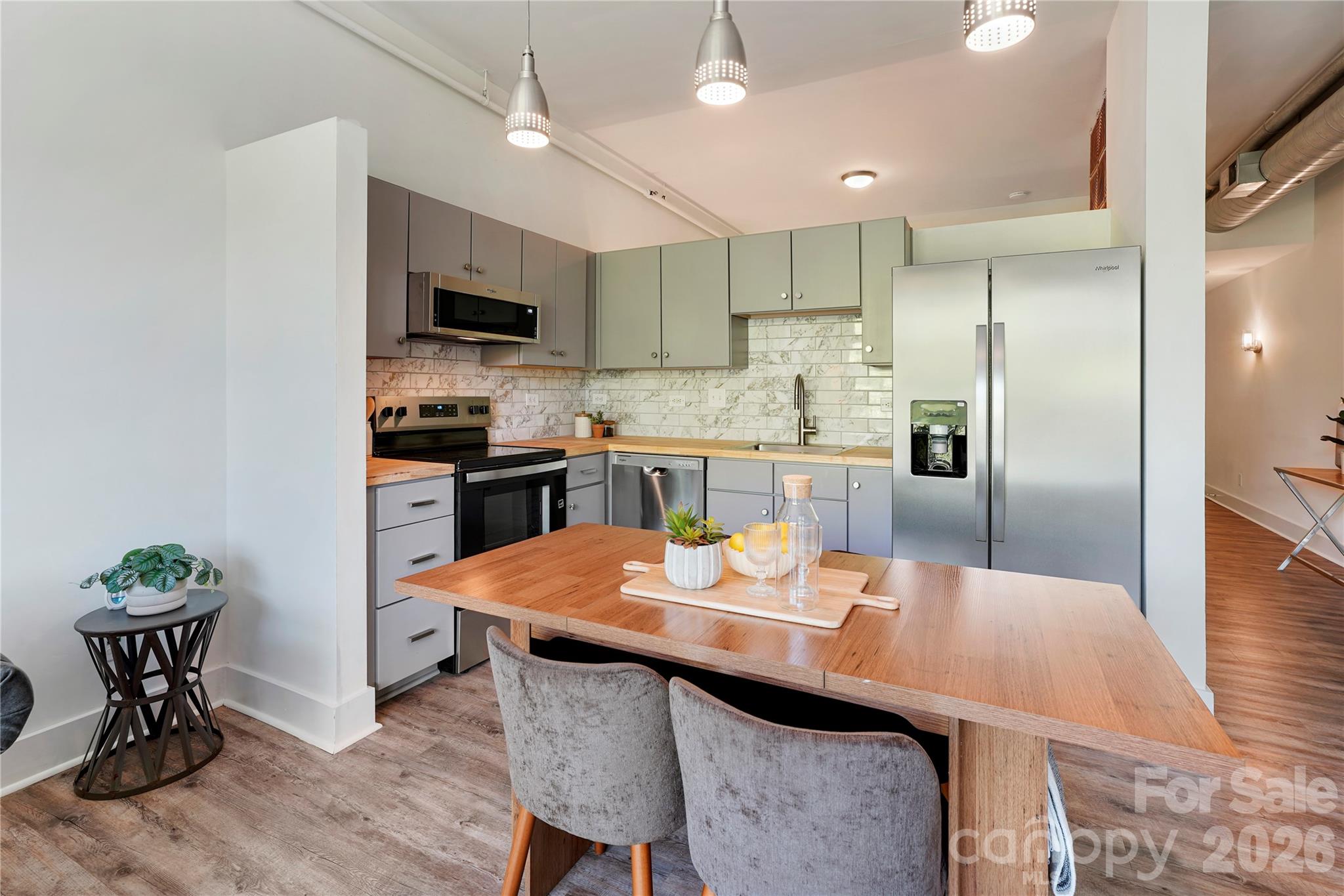 1611 Central Avenue Unit: 406