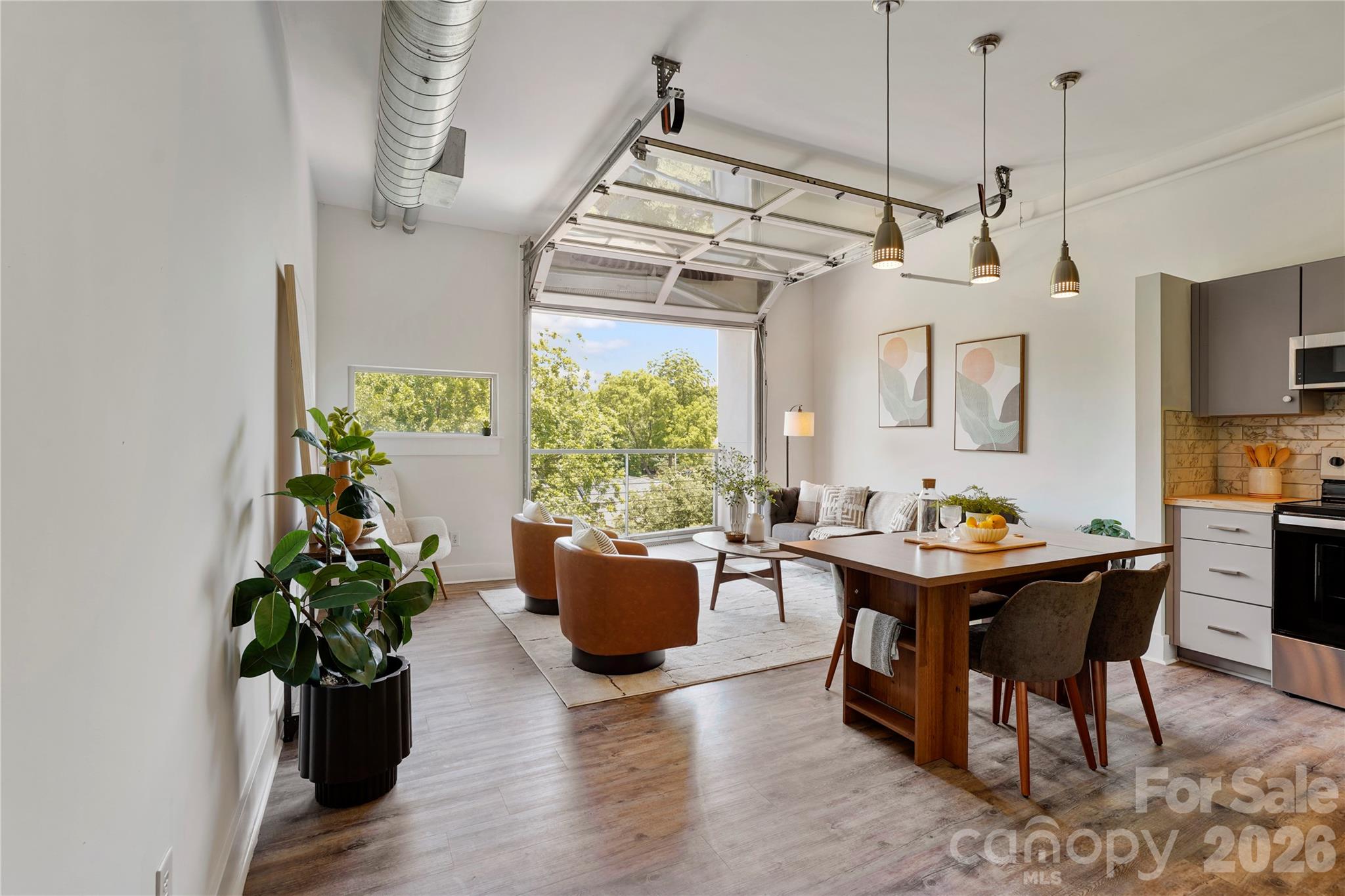 1611 Central Avenue Unit: 406