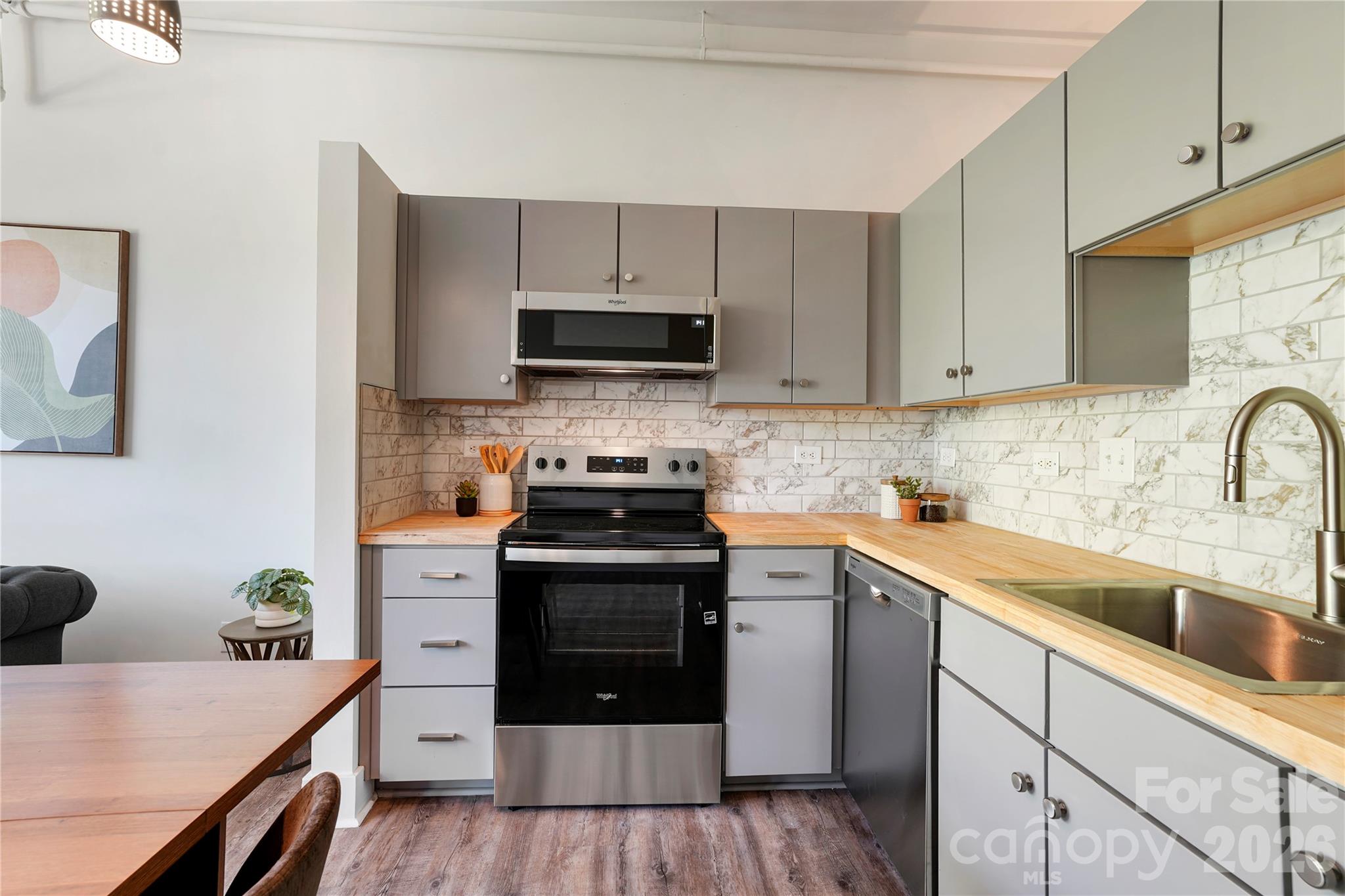 1611 Central Avenue Unit: 406