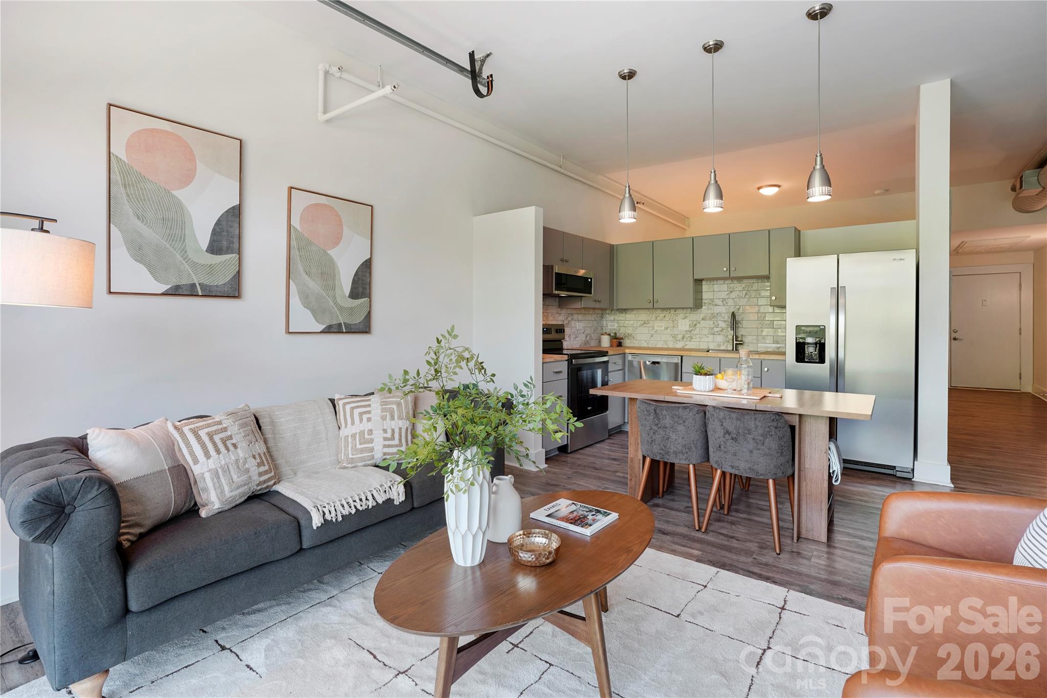 1611 Central Avenue Unit: 406
