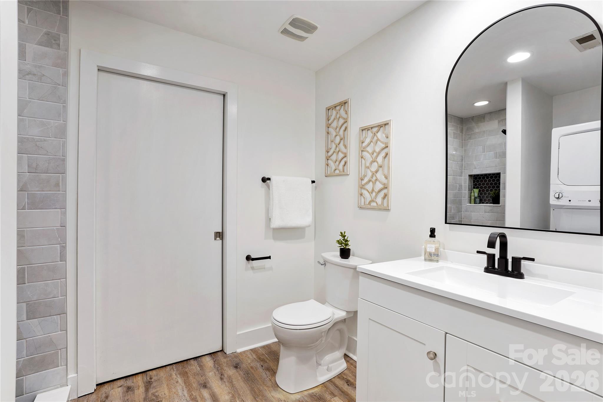1611 Central Avenue Unit: 406