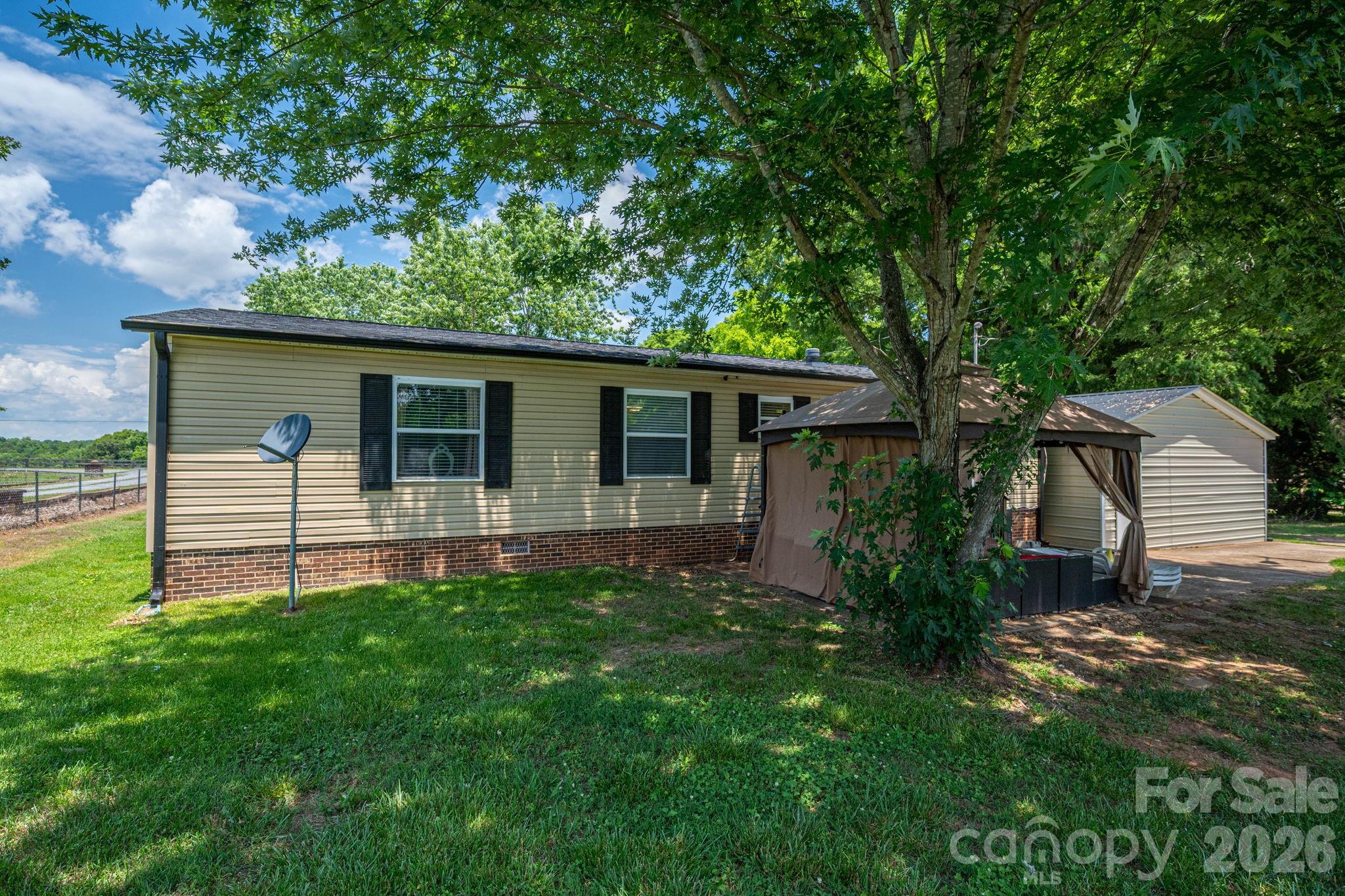 6815 Lackey Road