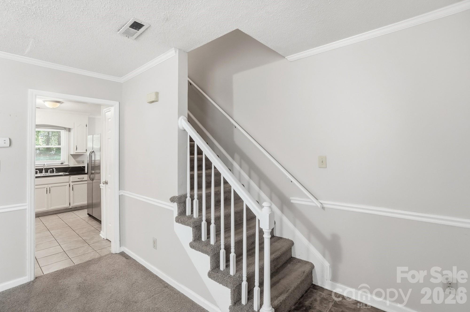 618 Tryon Place