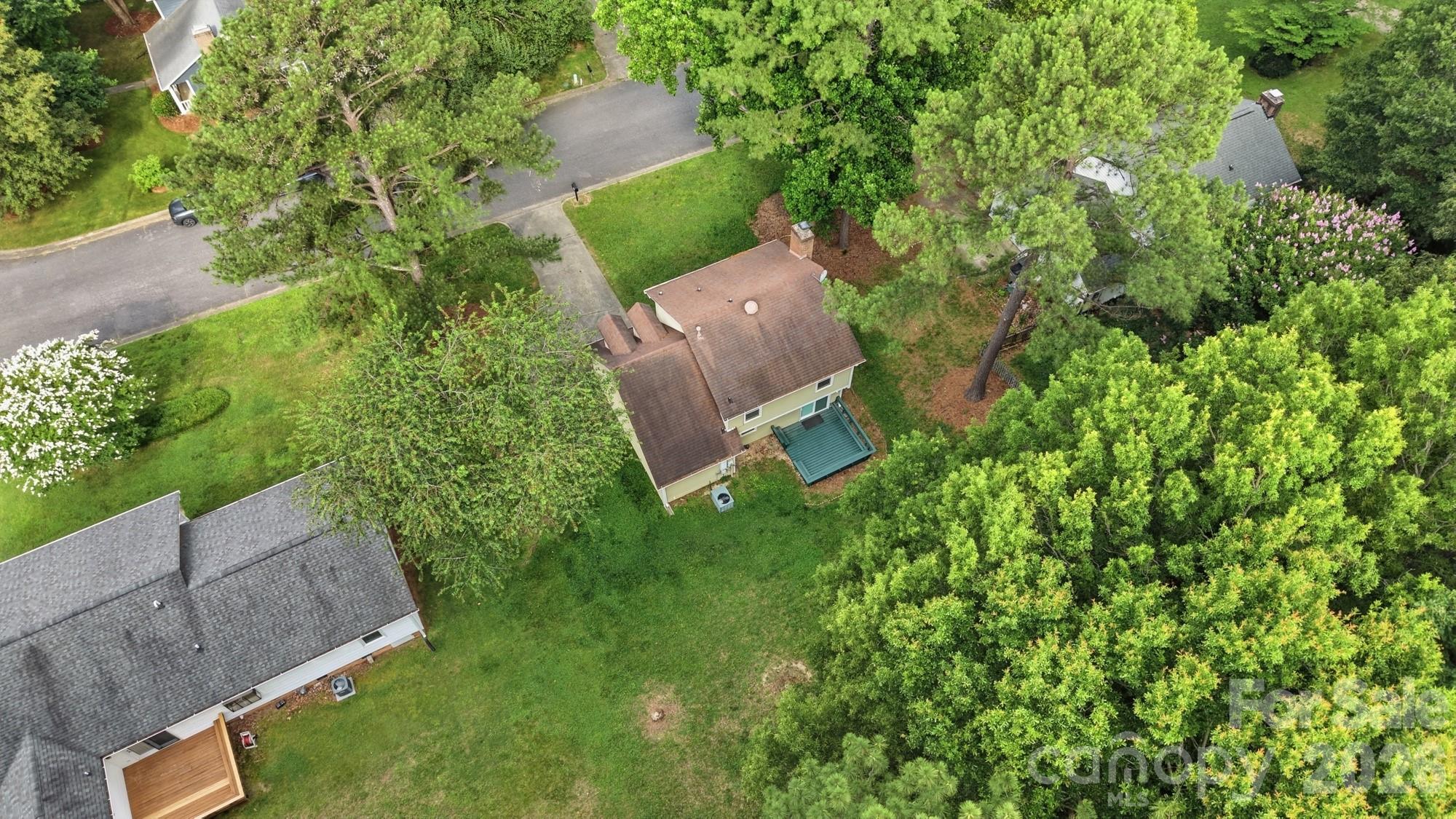 618 Tryon Place