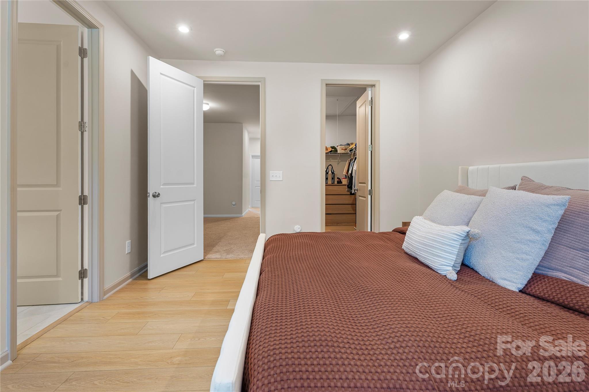 115 Forest Lake Boulevard Unit: B