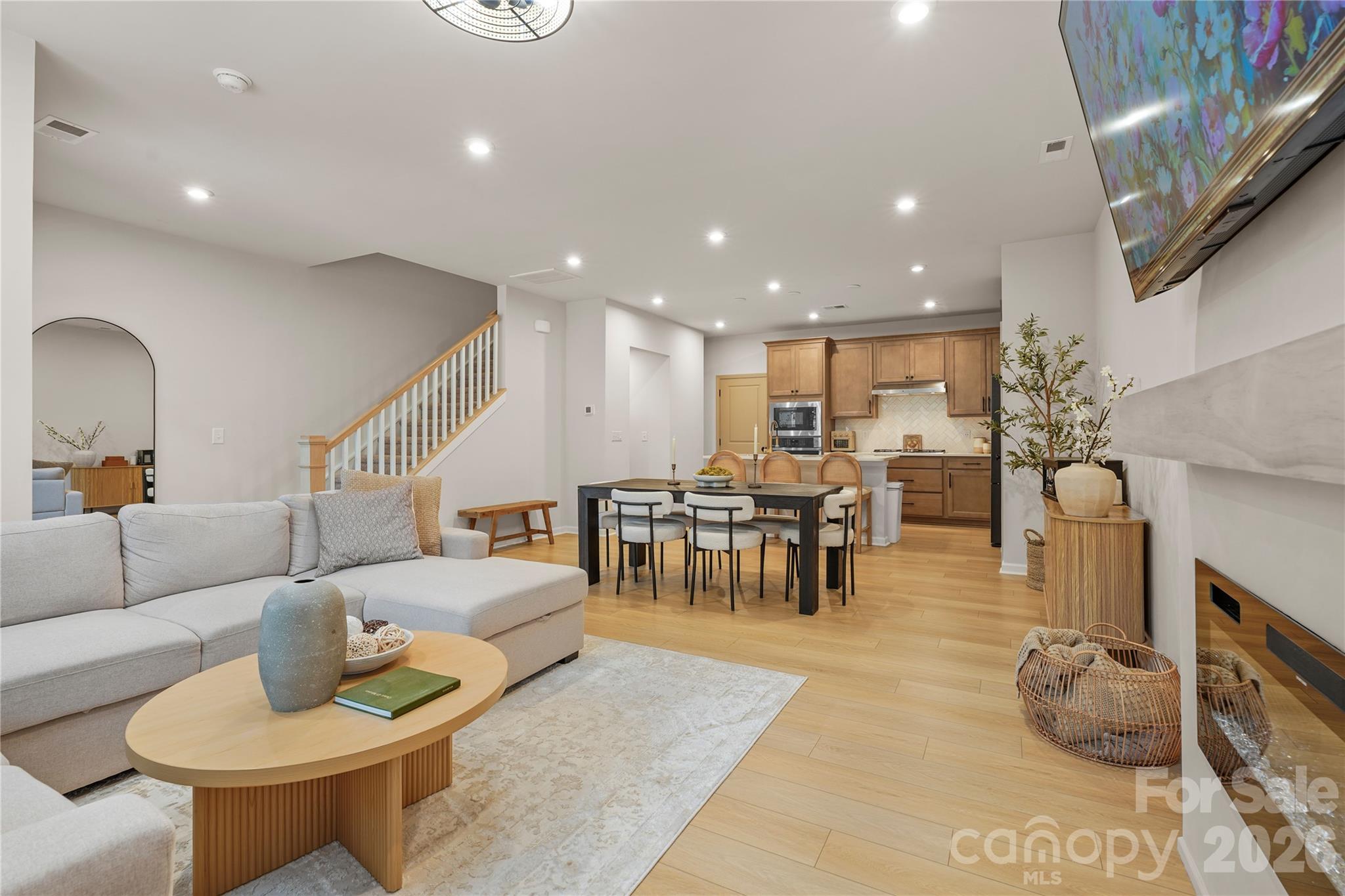 115 Forest Lake Boulevard Unit: B