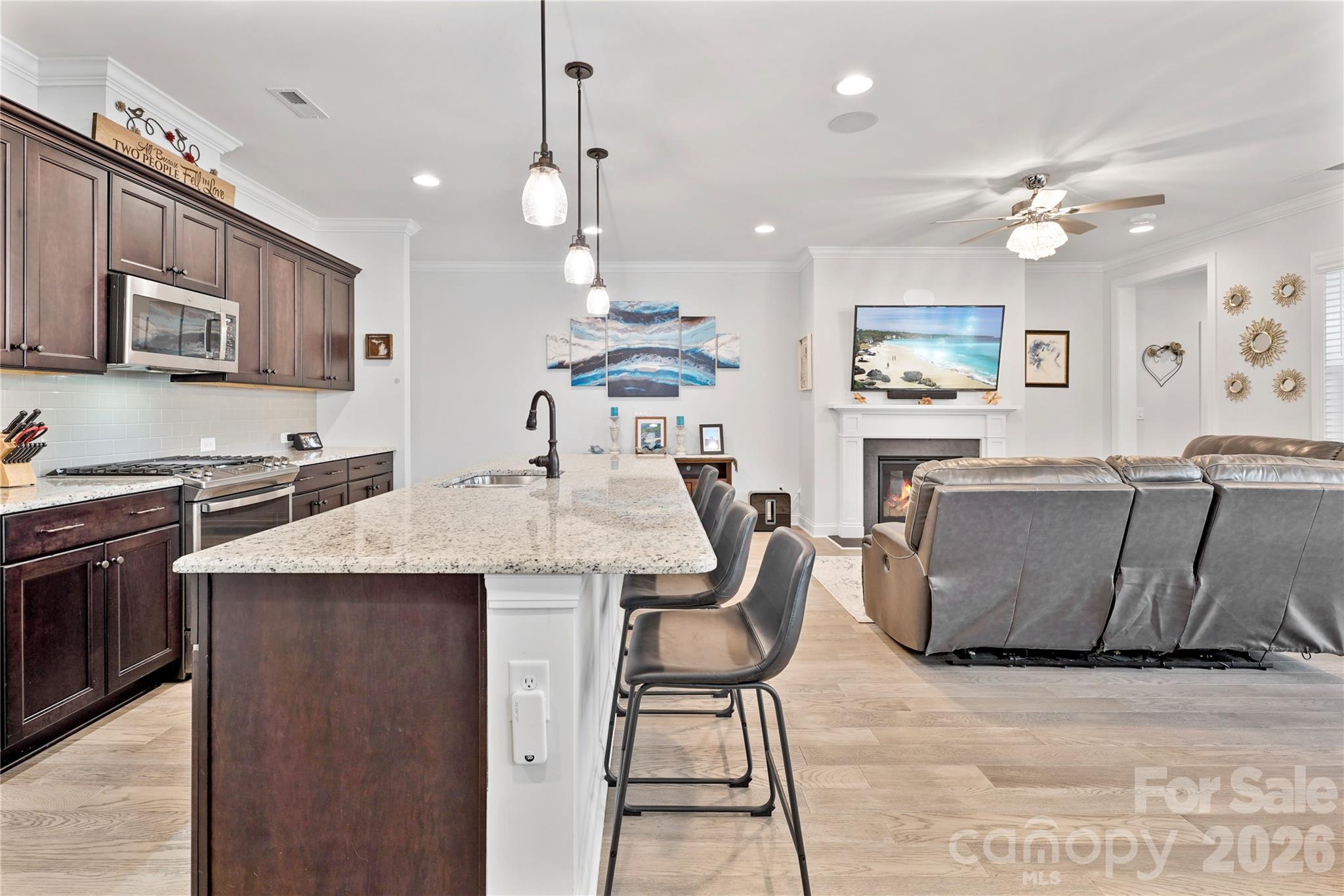 445 Bowline Drive