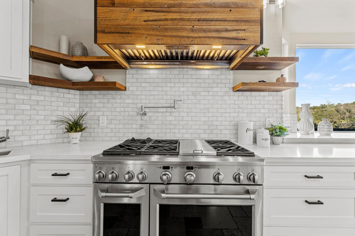 6271 Mr Magpie Court