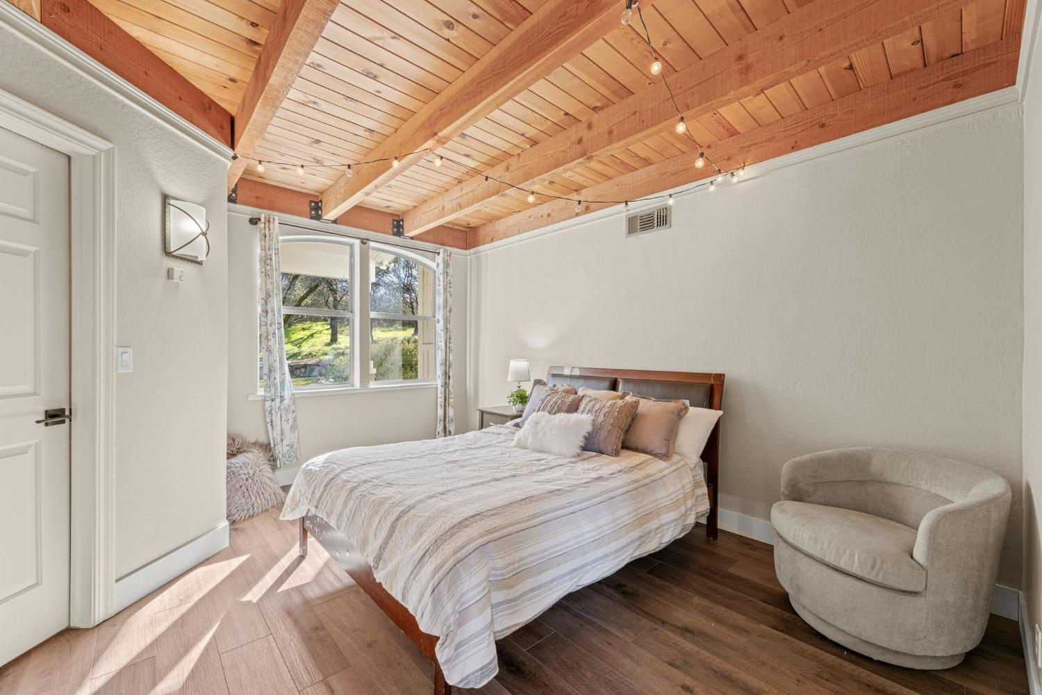 6271 Mr Magpie Court