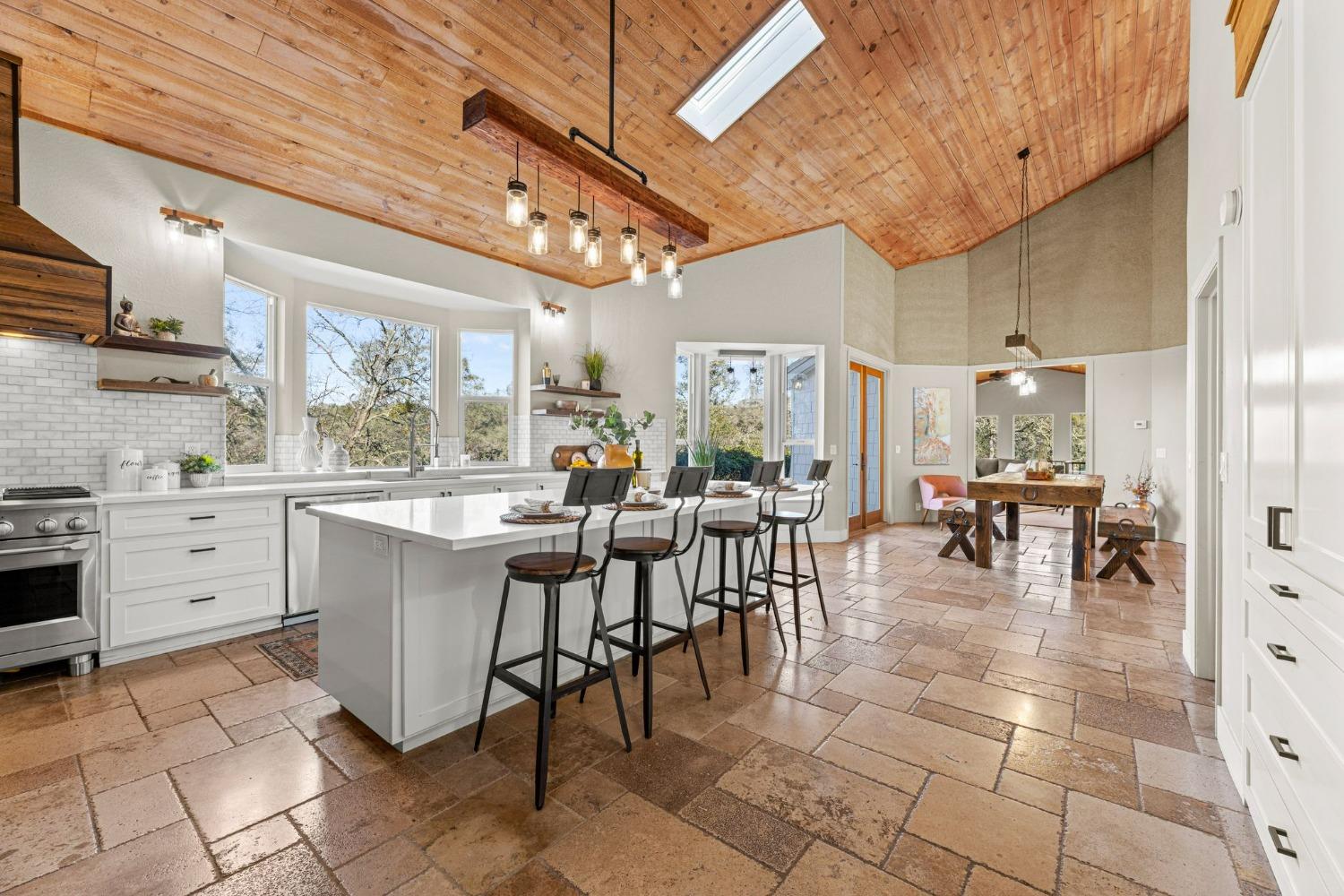 6271 Mr Magpie Court