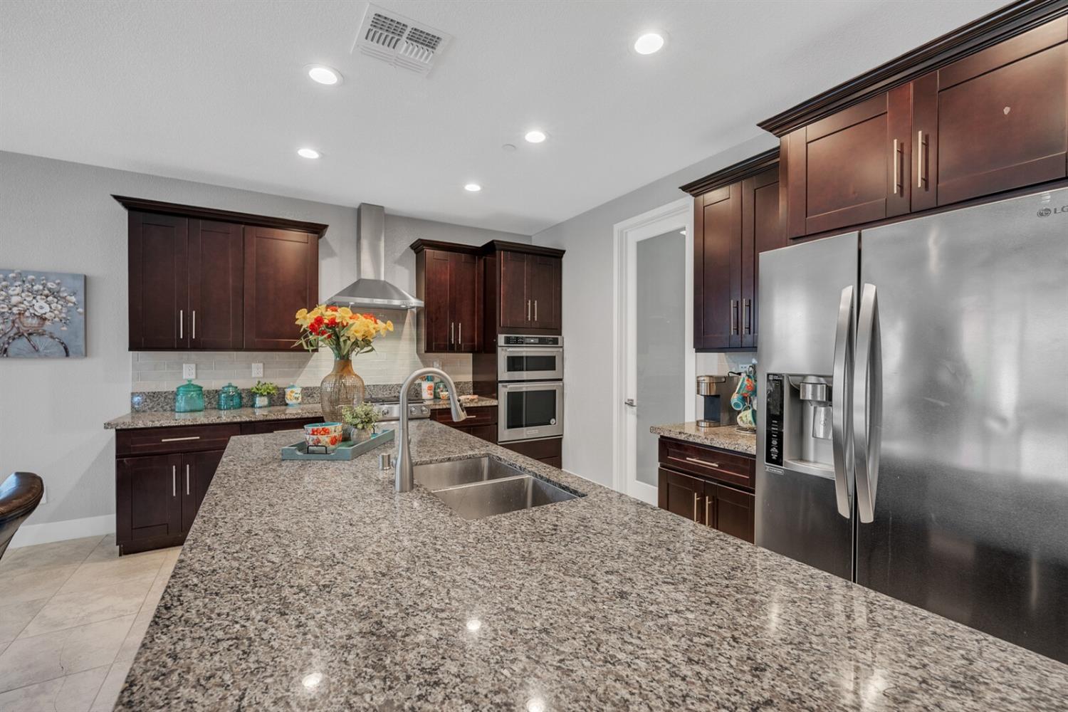 571 Willow Ridge Court