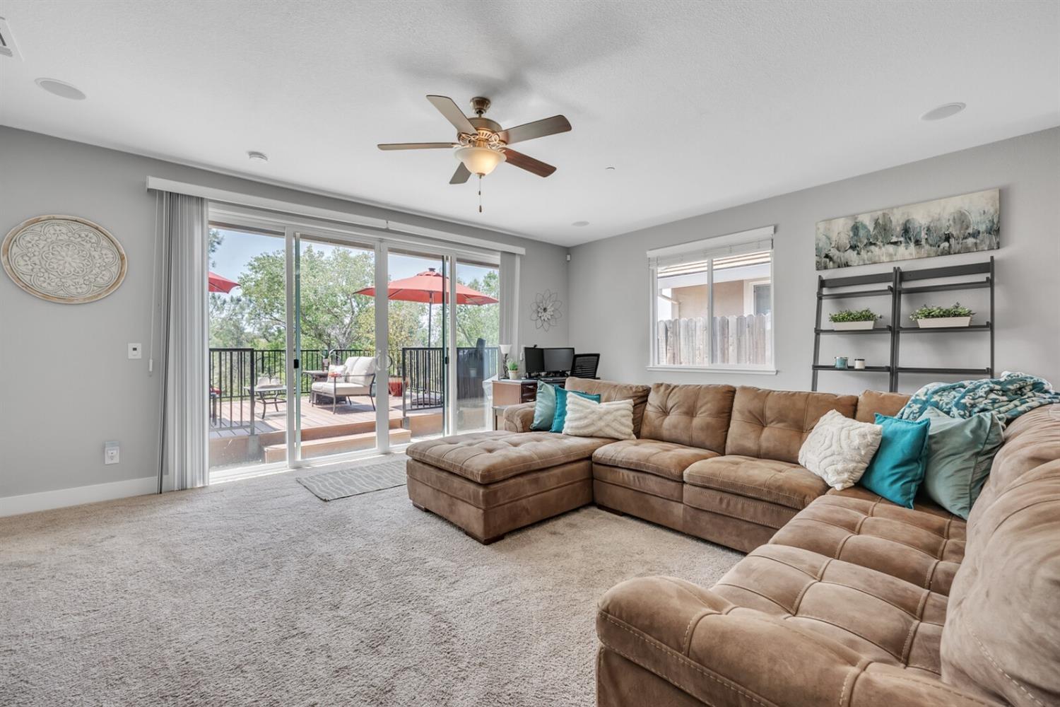 571 Willow Ridge Court