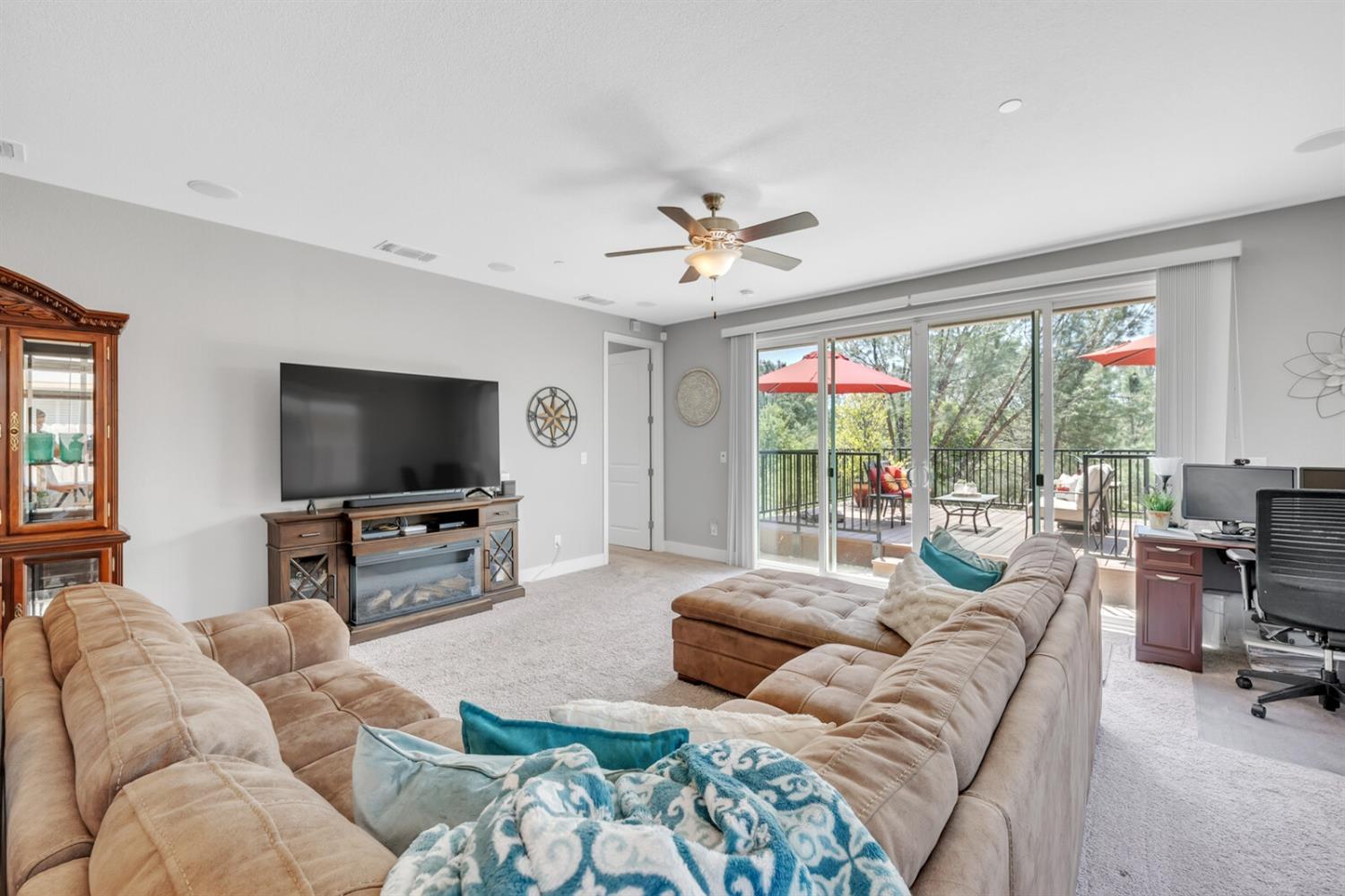 571 Willow Ridge Court