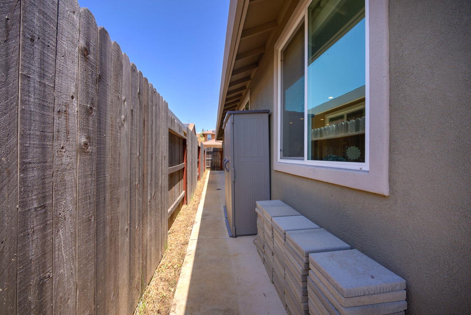 571 Willow Ridge Court