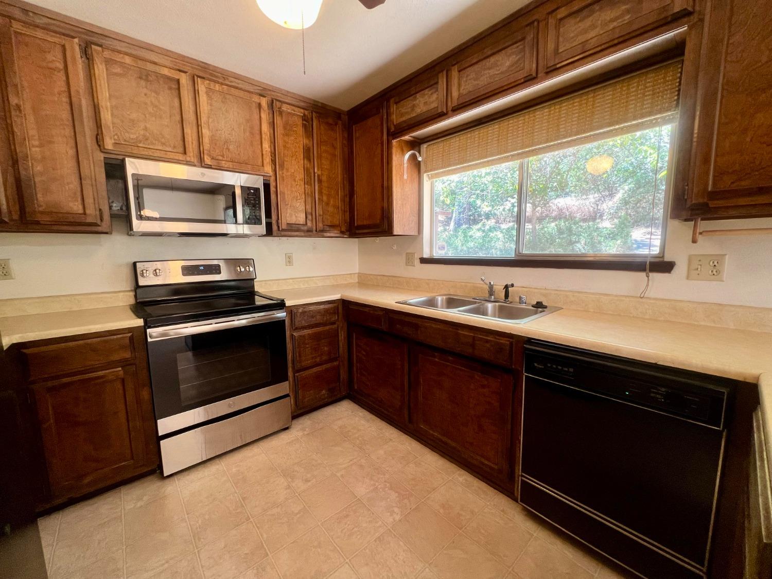 4250 Idle Creek Drive