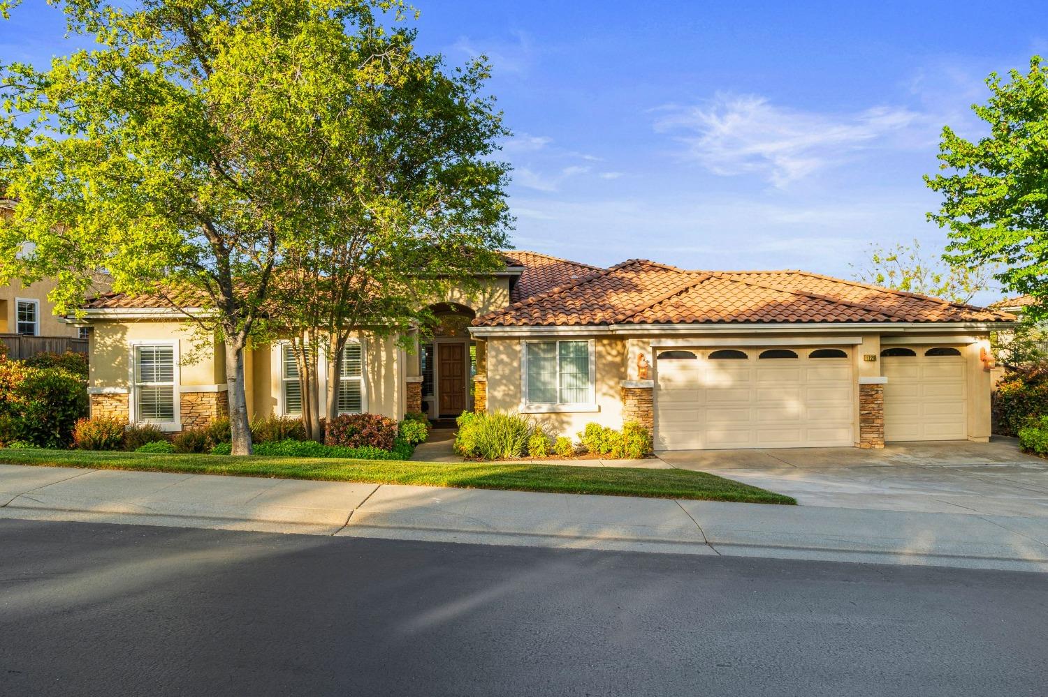 1229 Souza Drive