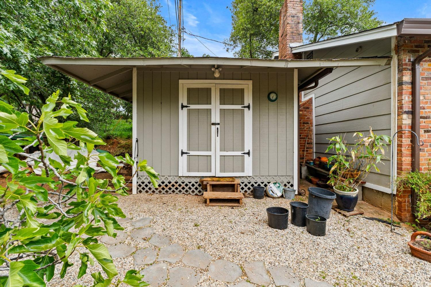 2573 Bryan Way