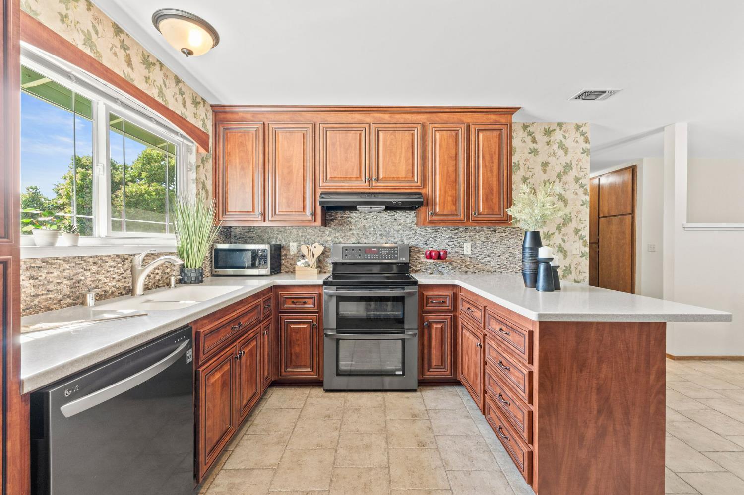 9670 La Nuez Drive