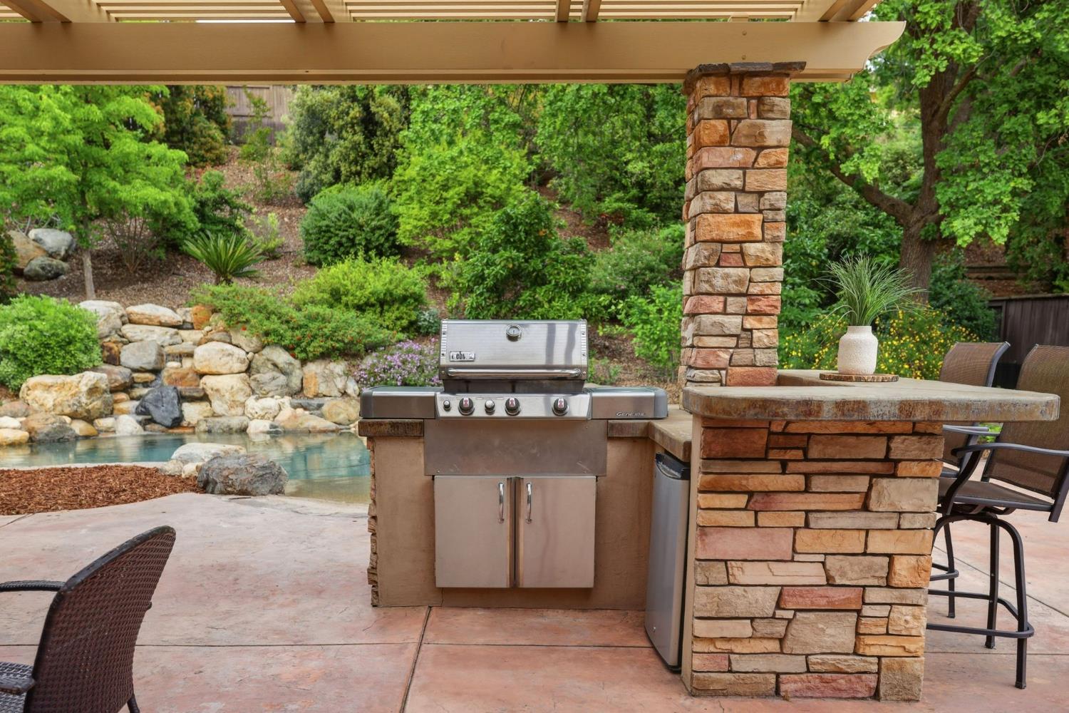 4917 Village Green Drive